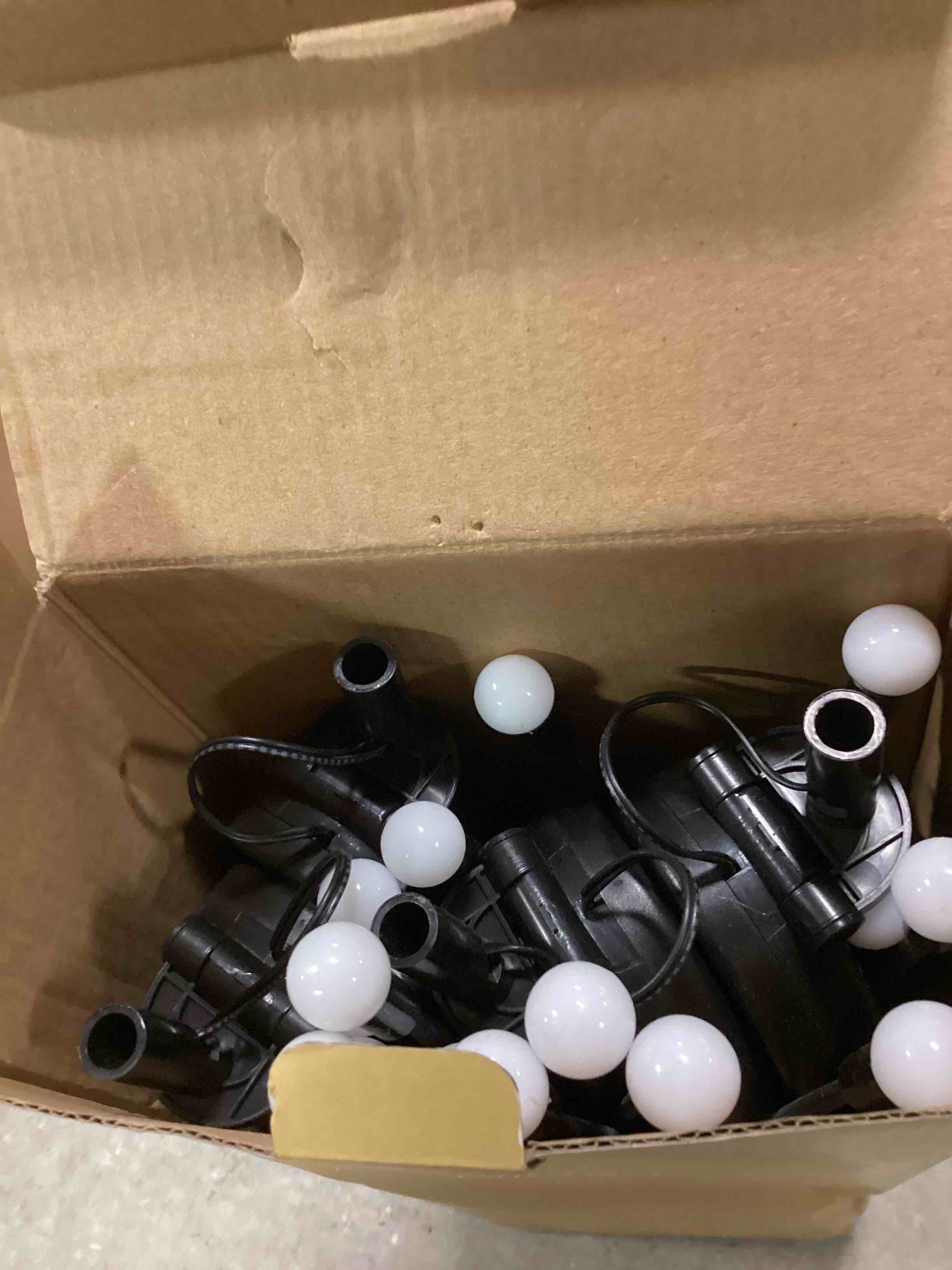 https://s3.amazonaws.com/lotting-images-prod/bidfta/RED6782243_1721936079540.jpeg