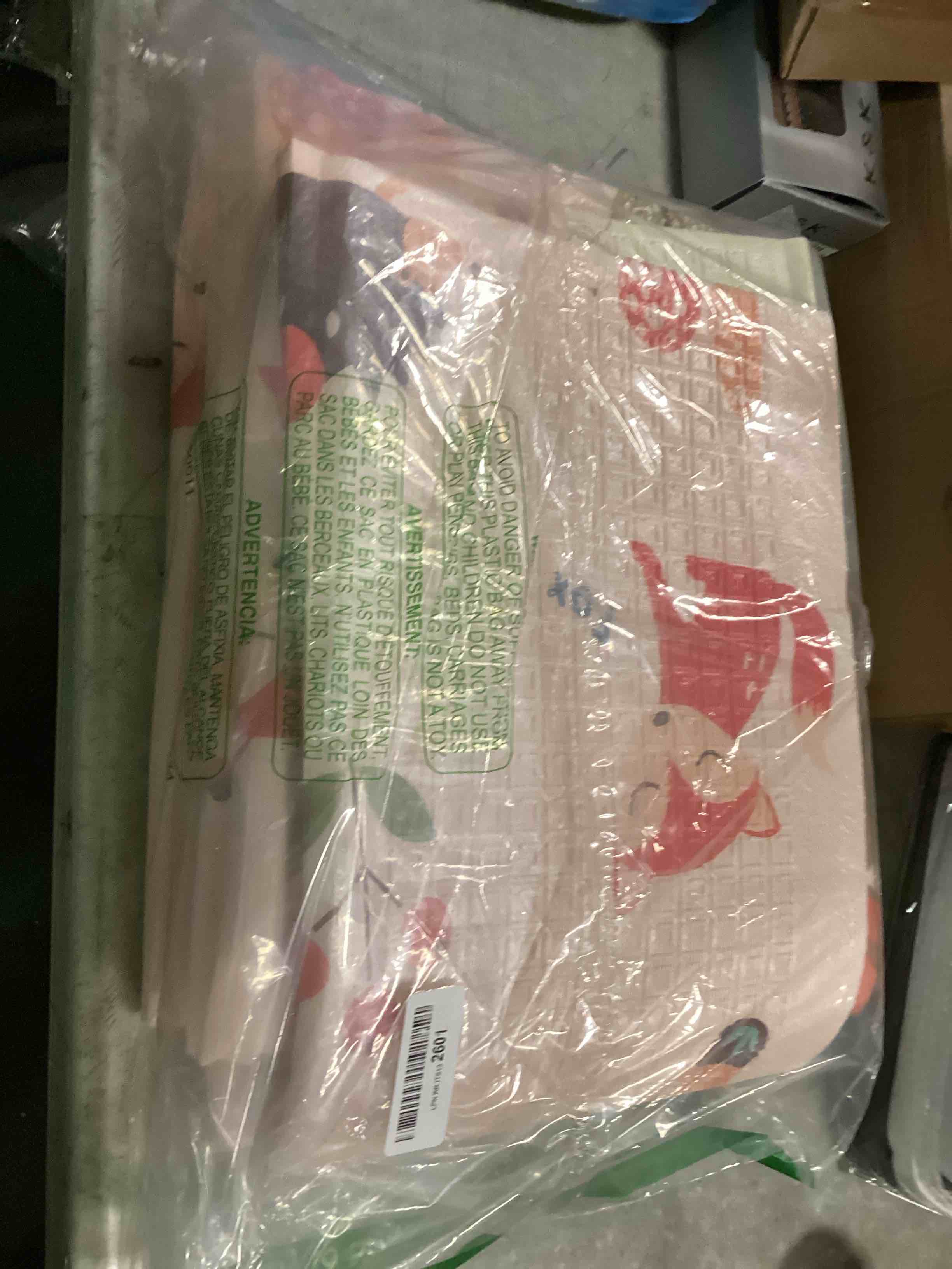 https://s3.amazonaws.com/lotting-images-prod/bidfta/RED6782455_1721969306111.jpeg
