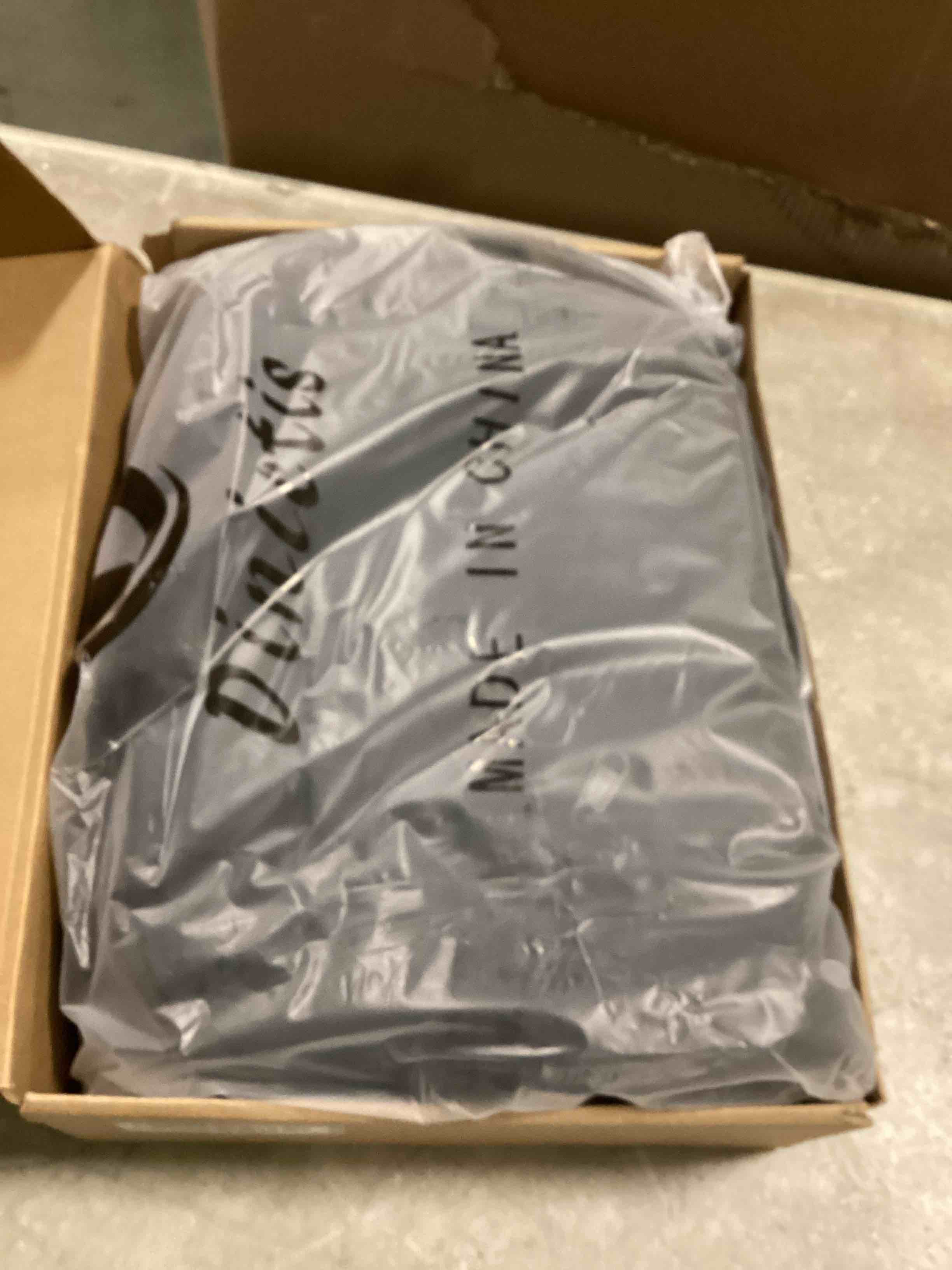 https://s3.amazonaws.com/lotting-images-prod/bidfta/RED6782480_1721971149651.jpeg