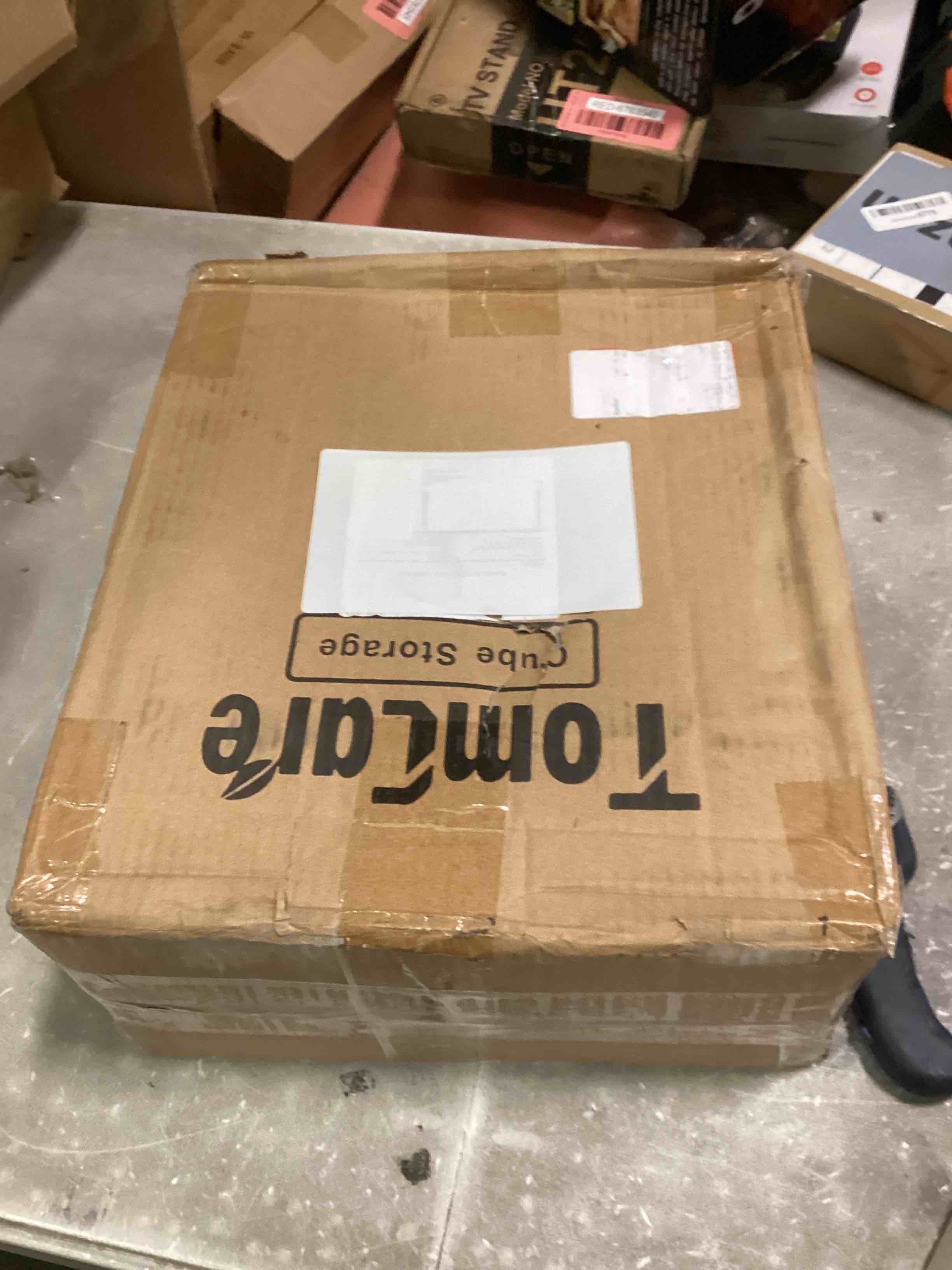 https://s3.amazonaws.com/lotting-images-prod/bidfta/RED6783548_1722019354628.jpeg