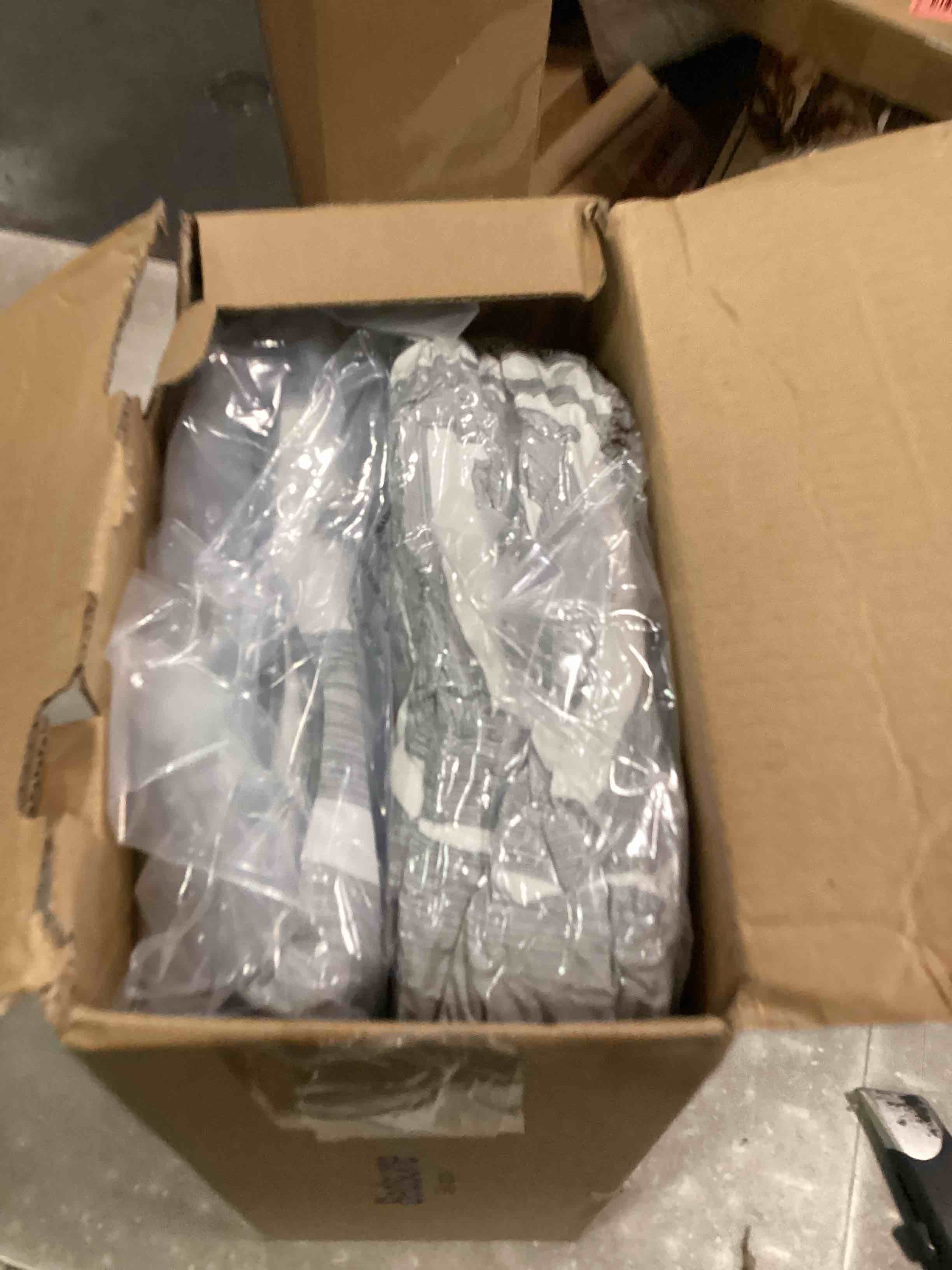 https://s3.amazonaws.com/lotting-images-prod/bidfta/RED6783562_1722020249520.jpeg