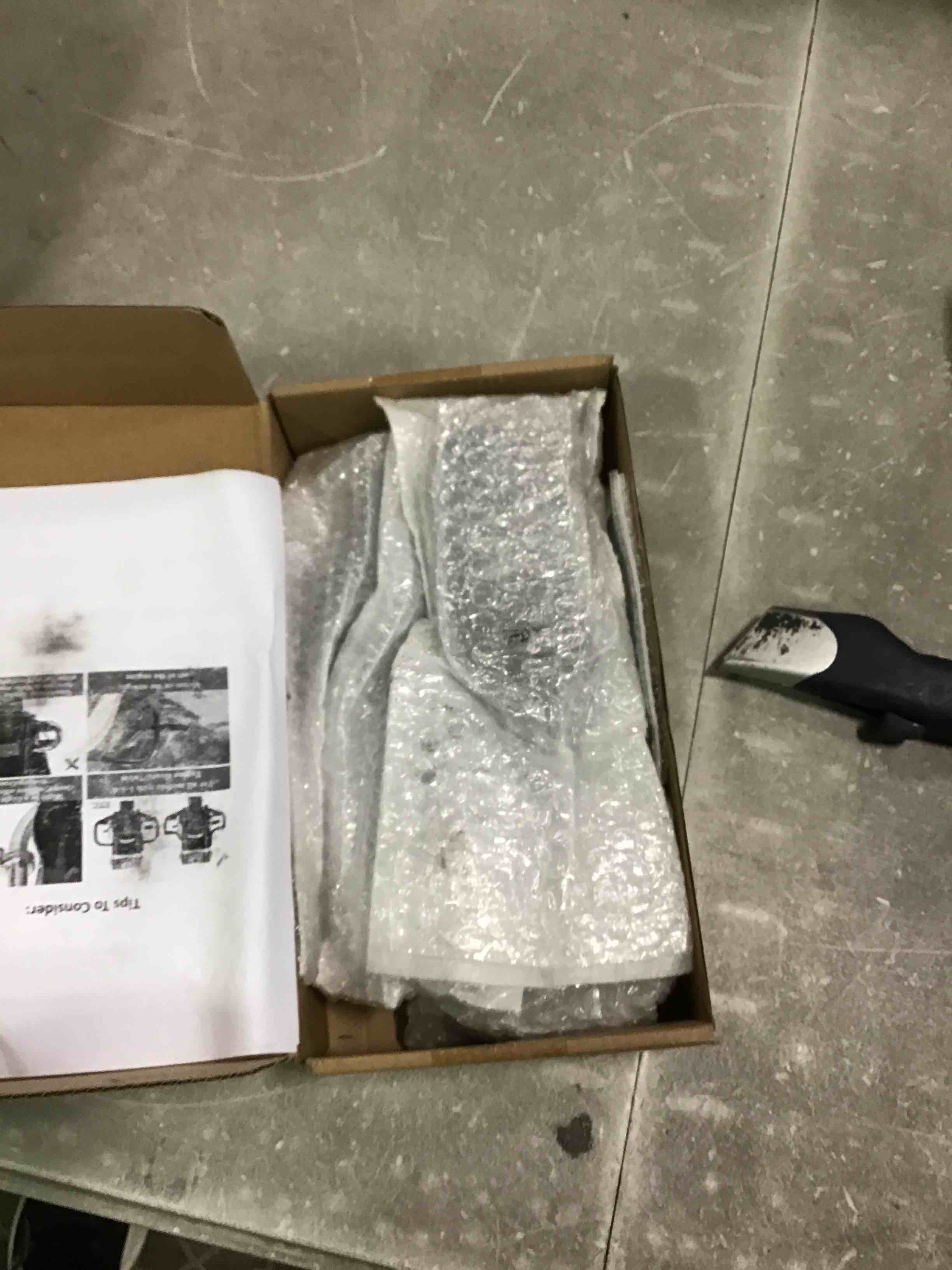 https://s3.amazonaws.com/lotting-images-prod/bidfta/RED6784619_1722446623096.jpeg
