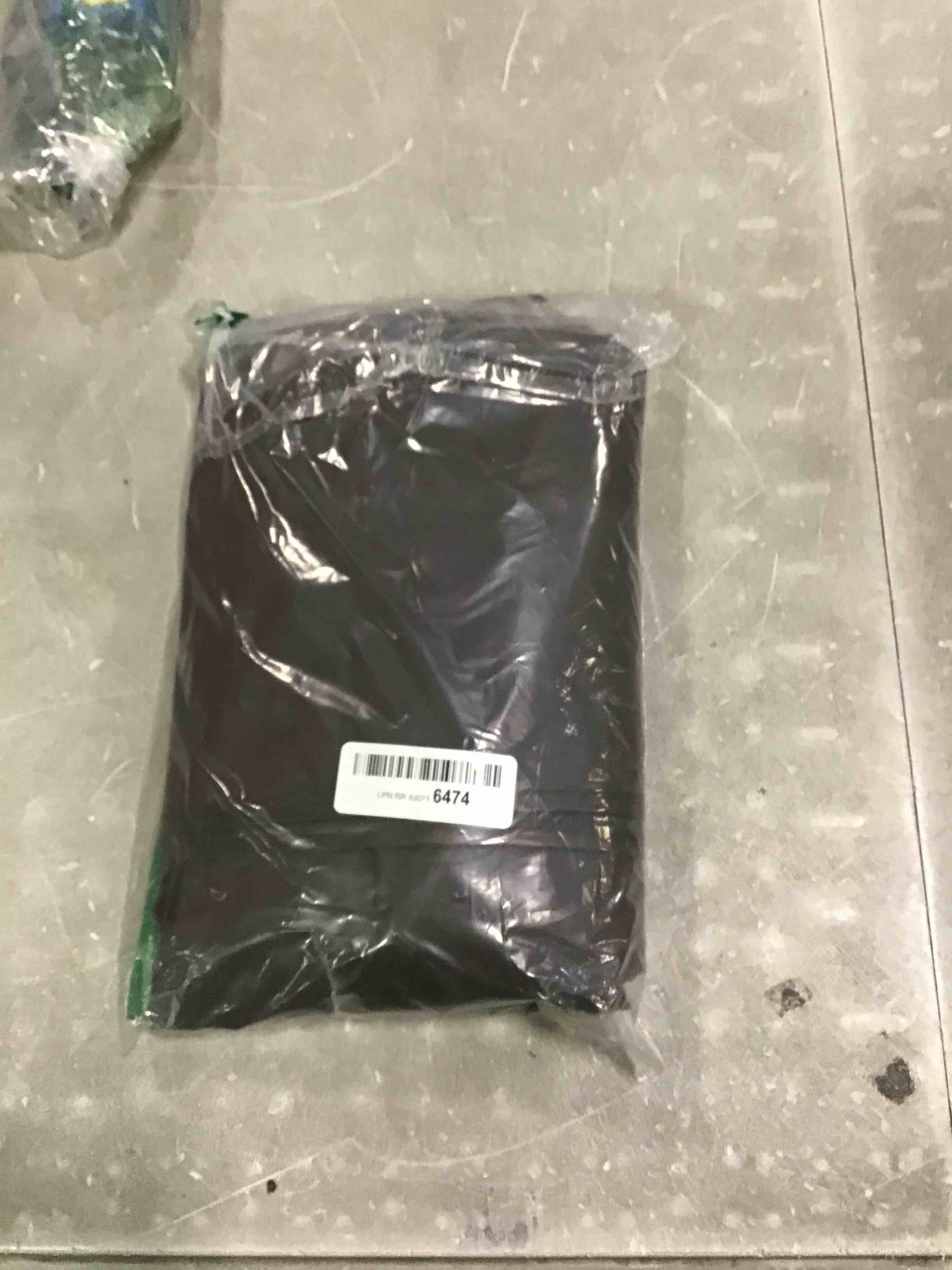 https://s3.amazonaws.com/lotting-images-prod/bidfta/RED6784668_1722450765062.jpeg