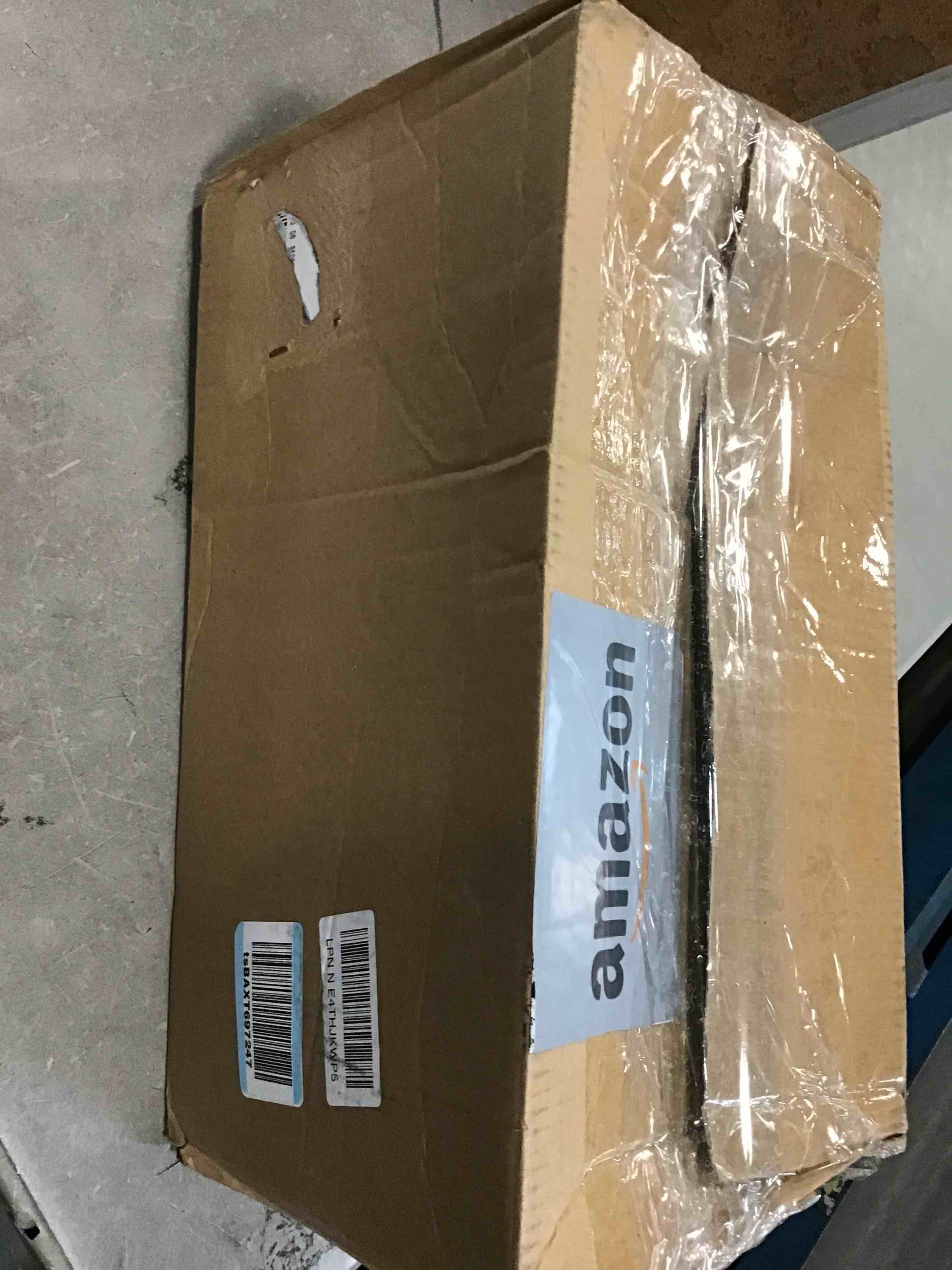 https://s3.amazonaws.com/lotting-images-prod/bidfta/RED6785466_1722442449321.jpeg