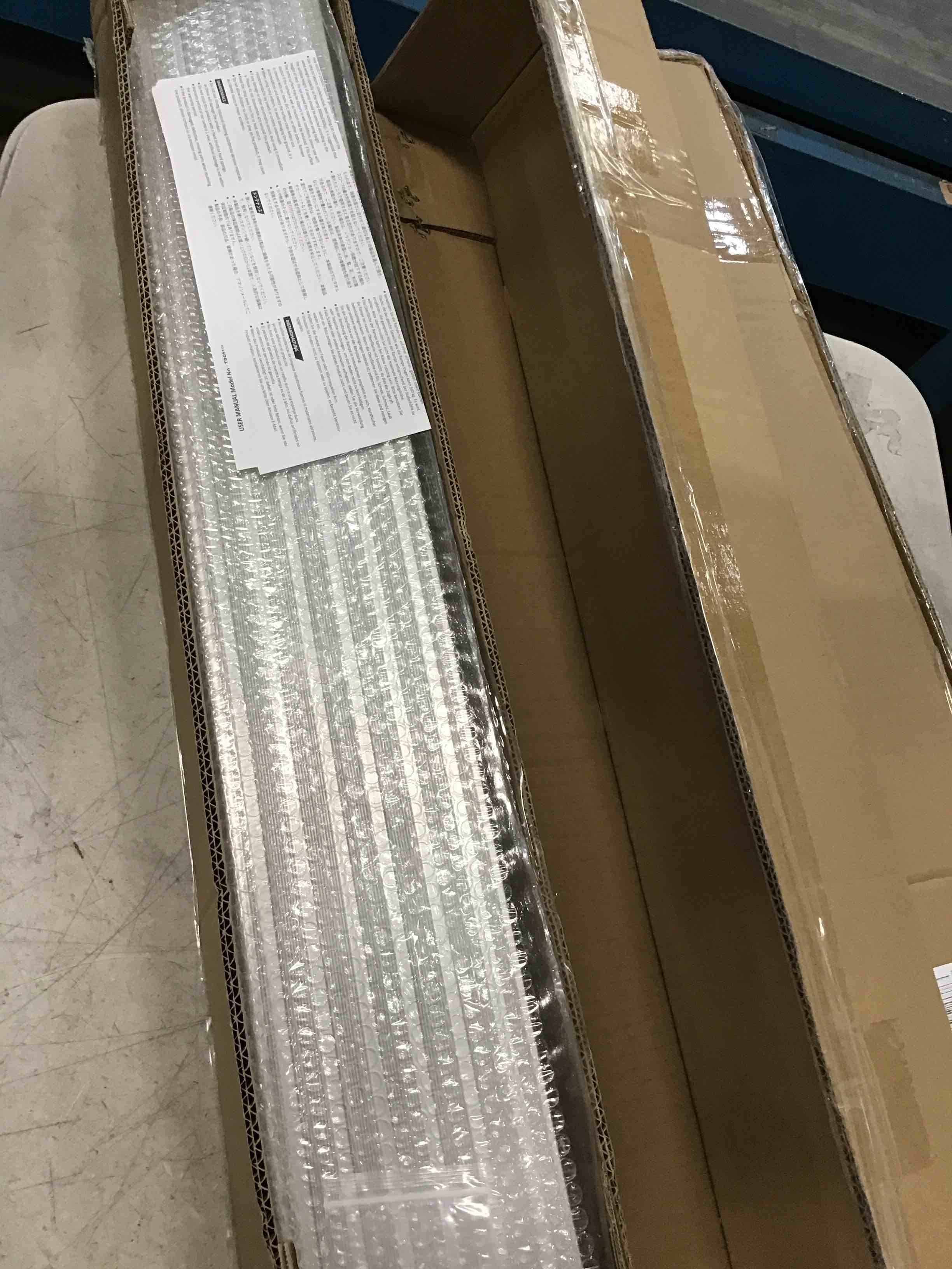 https://s3.amazonaws.com/lotting-images-prod/bidfta/RED6786039_1722861477558.jpeg
