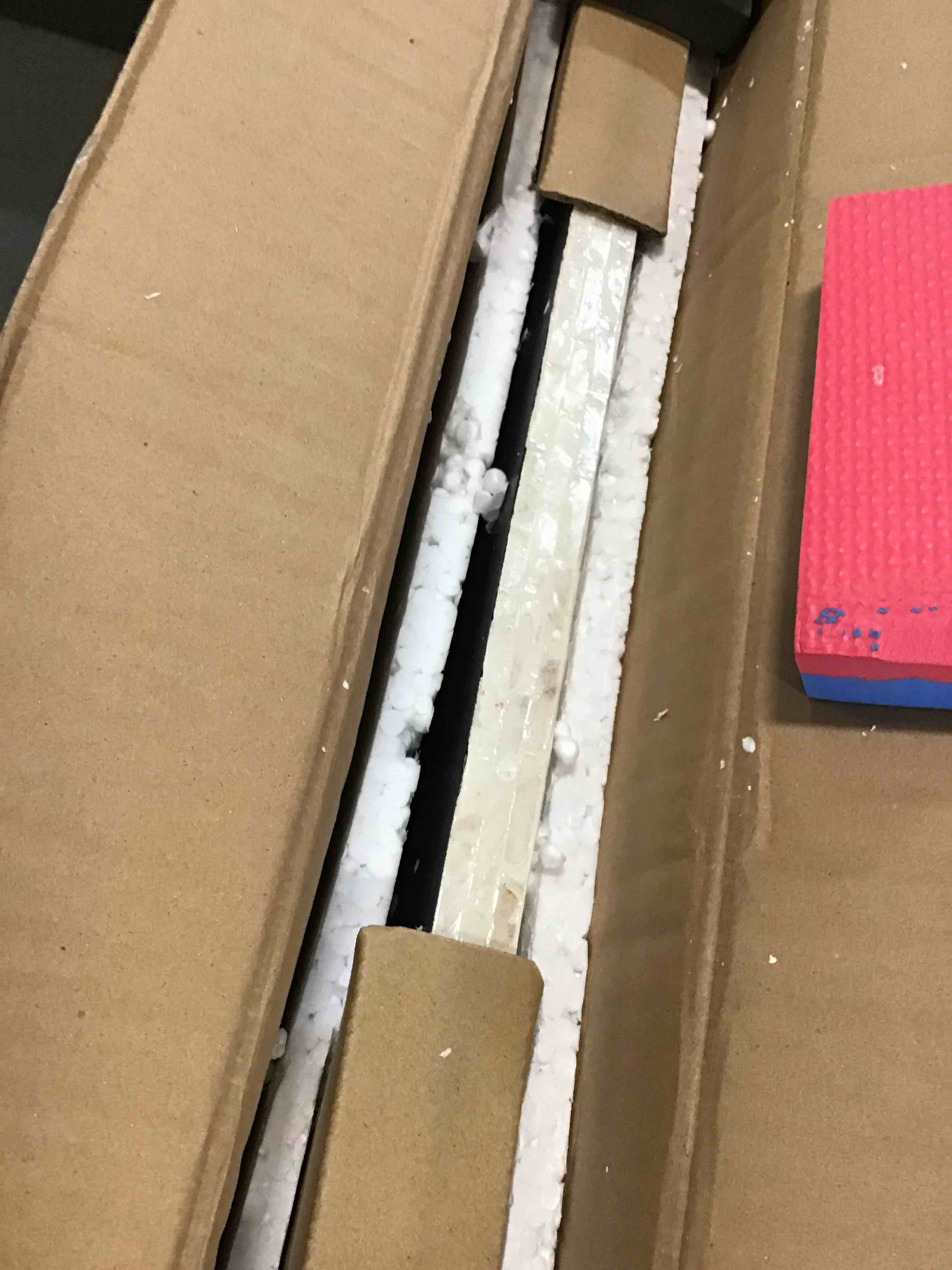 https://s3.amazonaws.com/lotting-images-prod/bidfta/RED6786150_1722875503197.jpeg