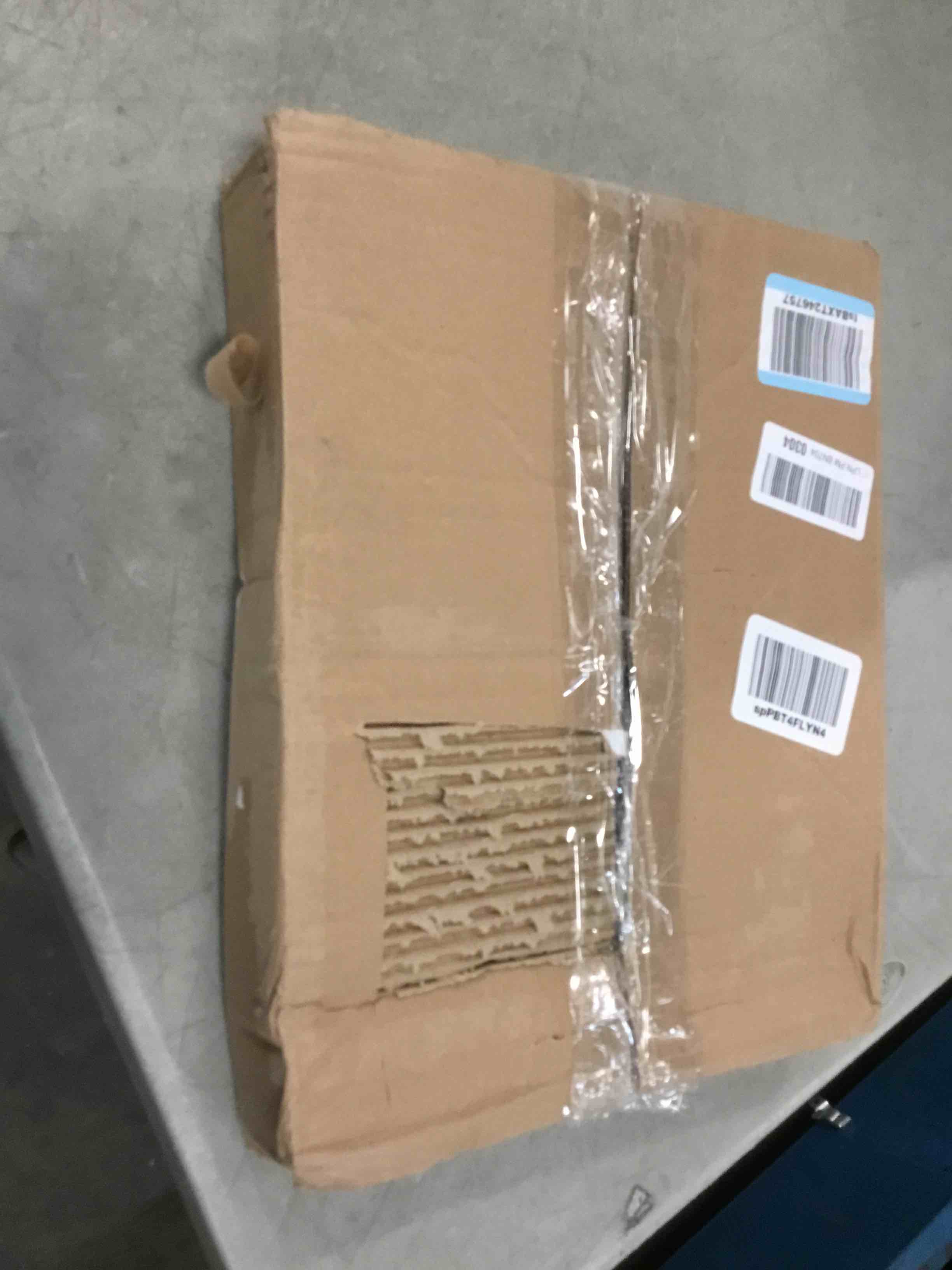 https://s3.amazonaws.com/lotting-images-prod/bidfta/RED6786345_1722967358474.jpeg