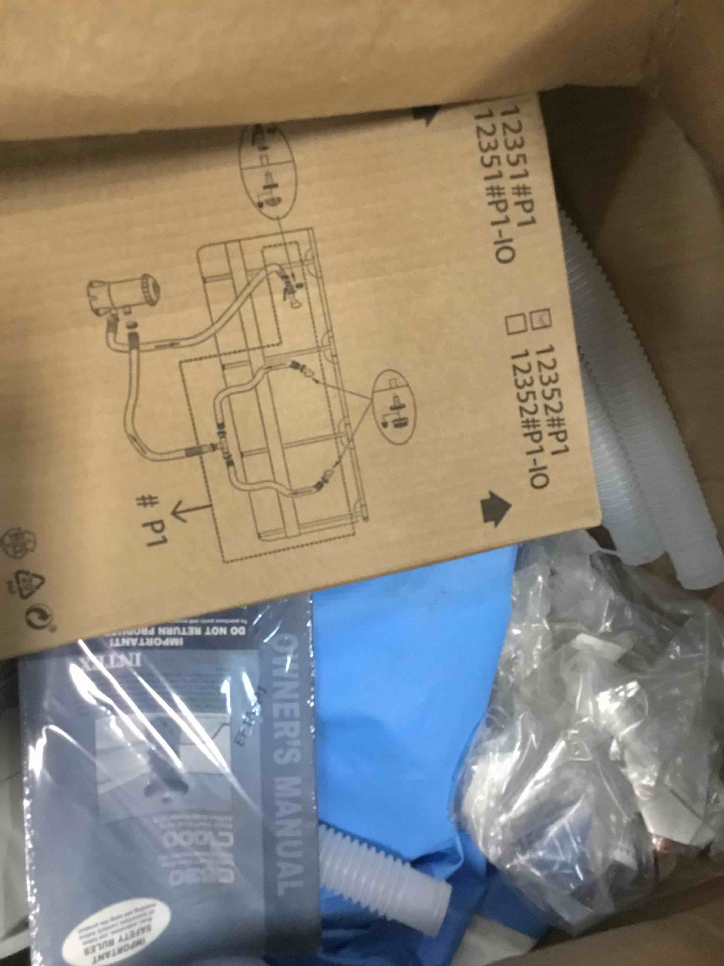 https://s3.amazonaws.com/lotting-images-prod/bidfta/RED6786374_1722972162407.jpeg