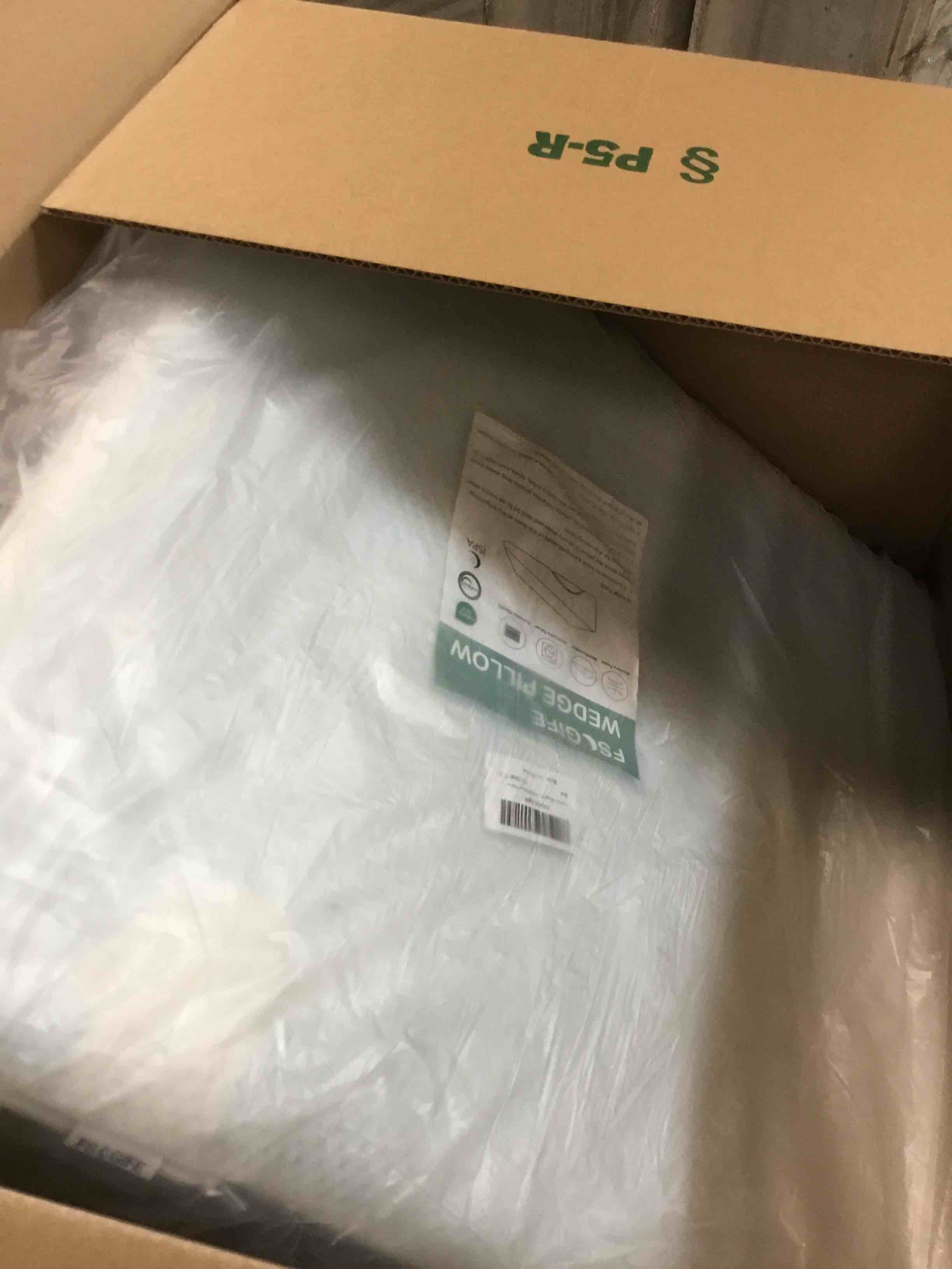 https://s3.amazonaws.com/lotting-images-prod/bidfta/RED6786474_1722290437415.jpeg