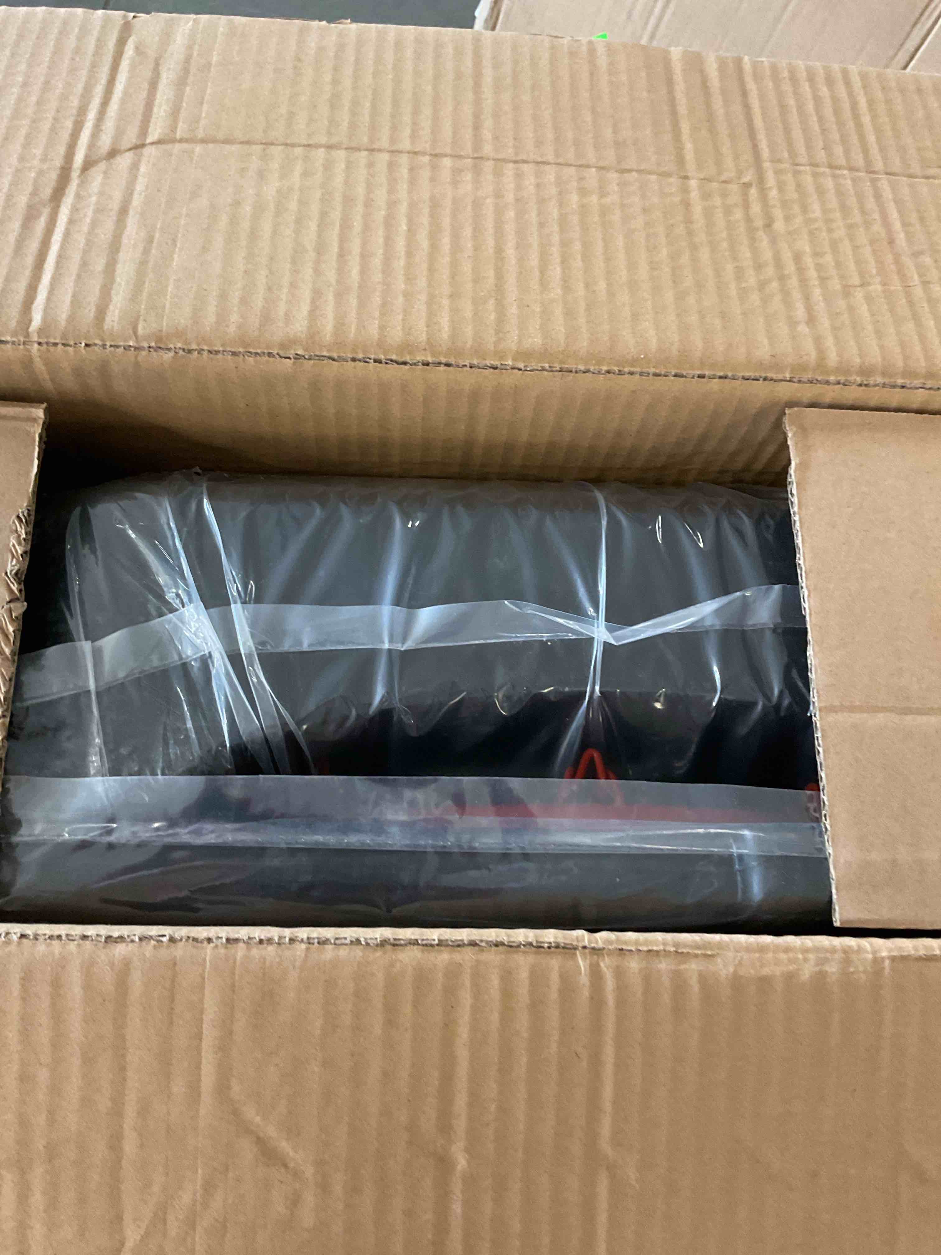 https://s3.amazonaws.com/lotting-images-prod/bidfta/RED6804501_1737823068584.jpeg