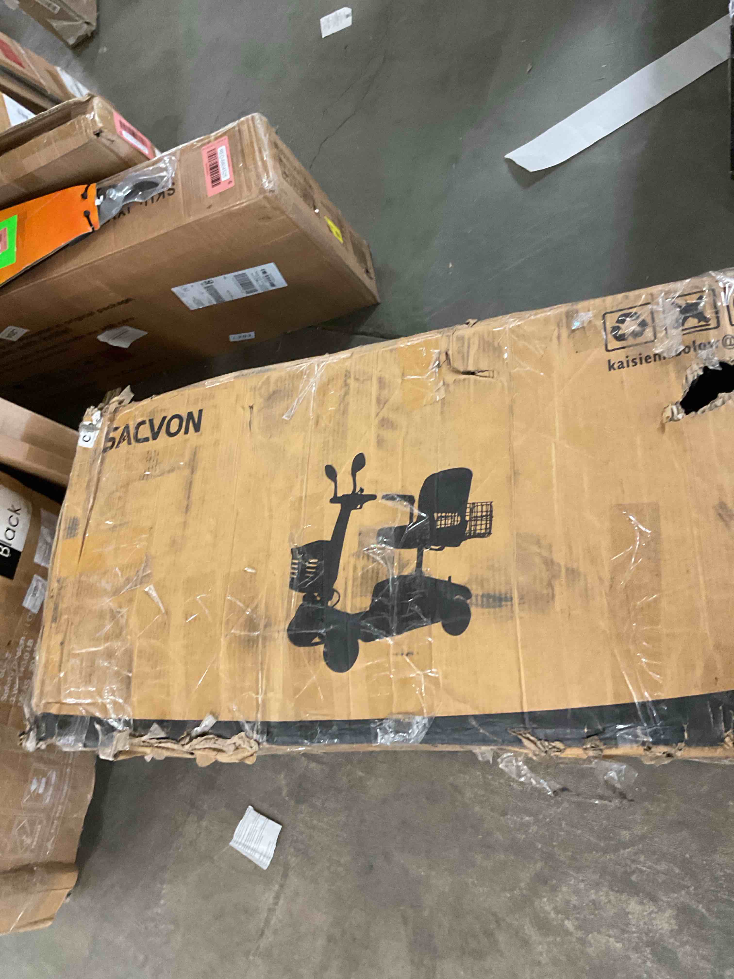 https://s3.amazonaws.com/lotting-images-prod/bidfta/RED6804540_1737828902229.jpeg
