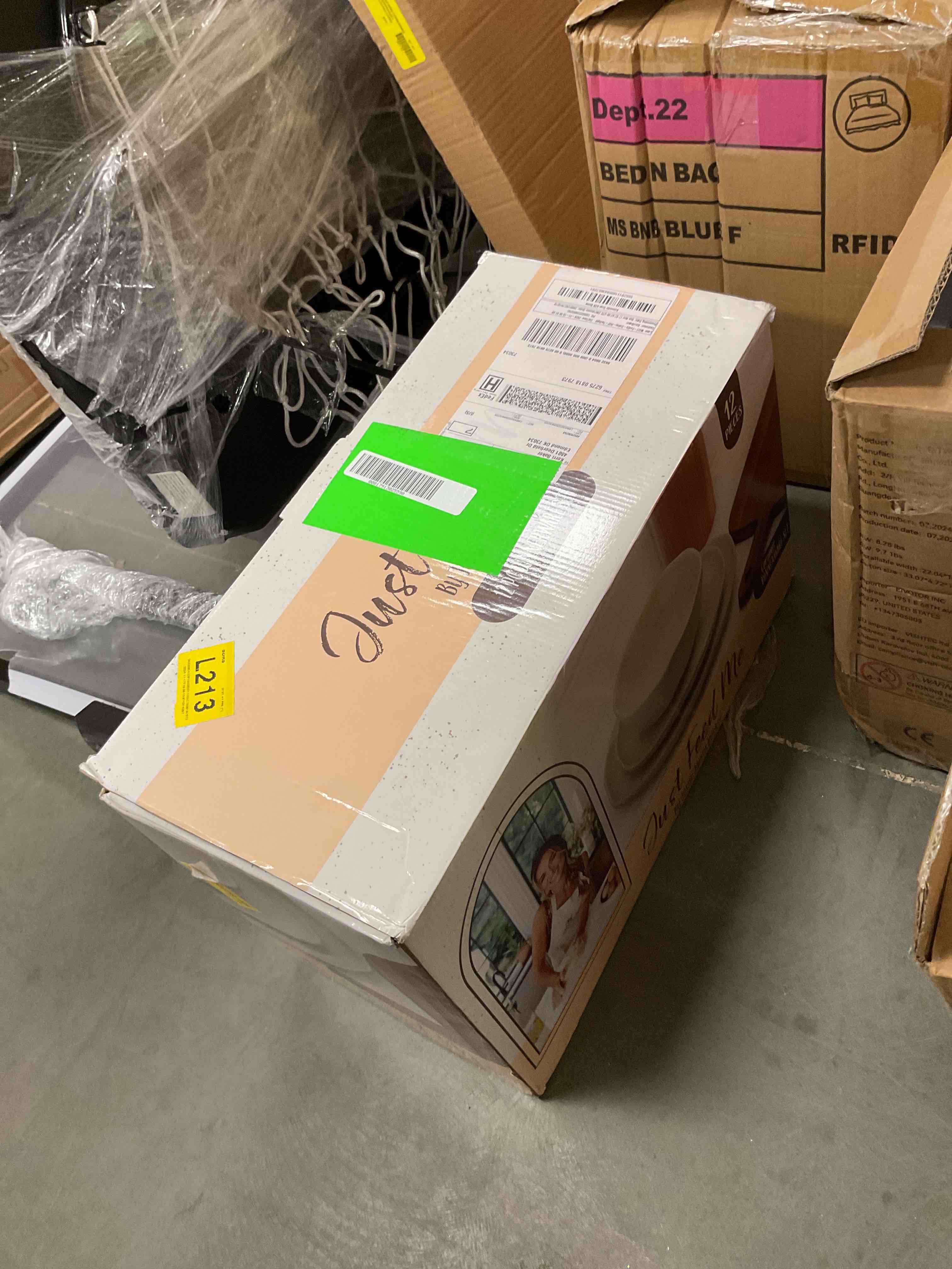 https://s3.amazonaws.com/lotting-images-prod/bidfta/RED6804623_1738073365578.jpeg