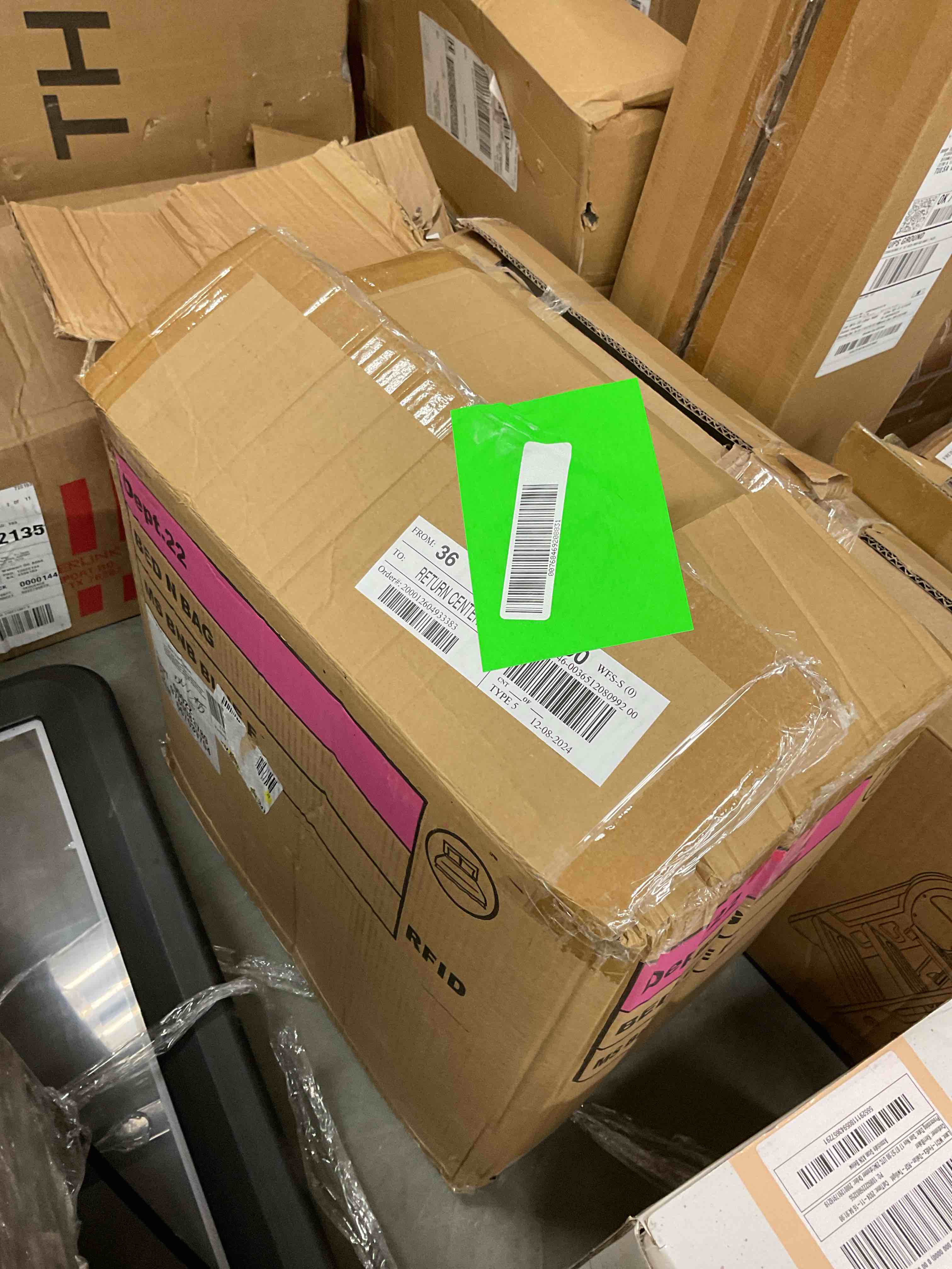 https://s3.amazonaws.com/lotting-images-prod/bidfta/RED6804625_1738073599242.jpeg