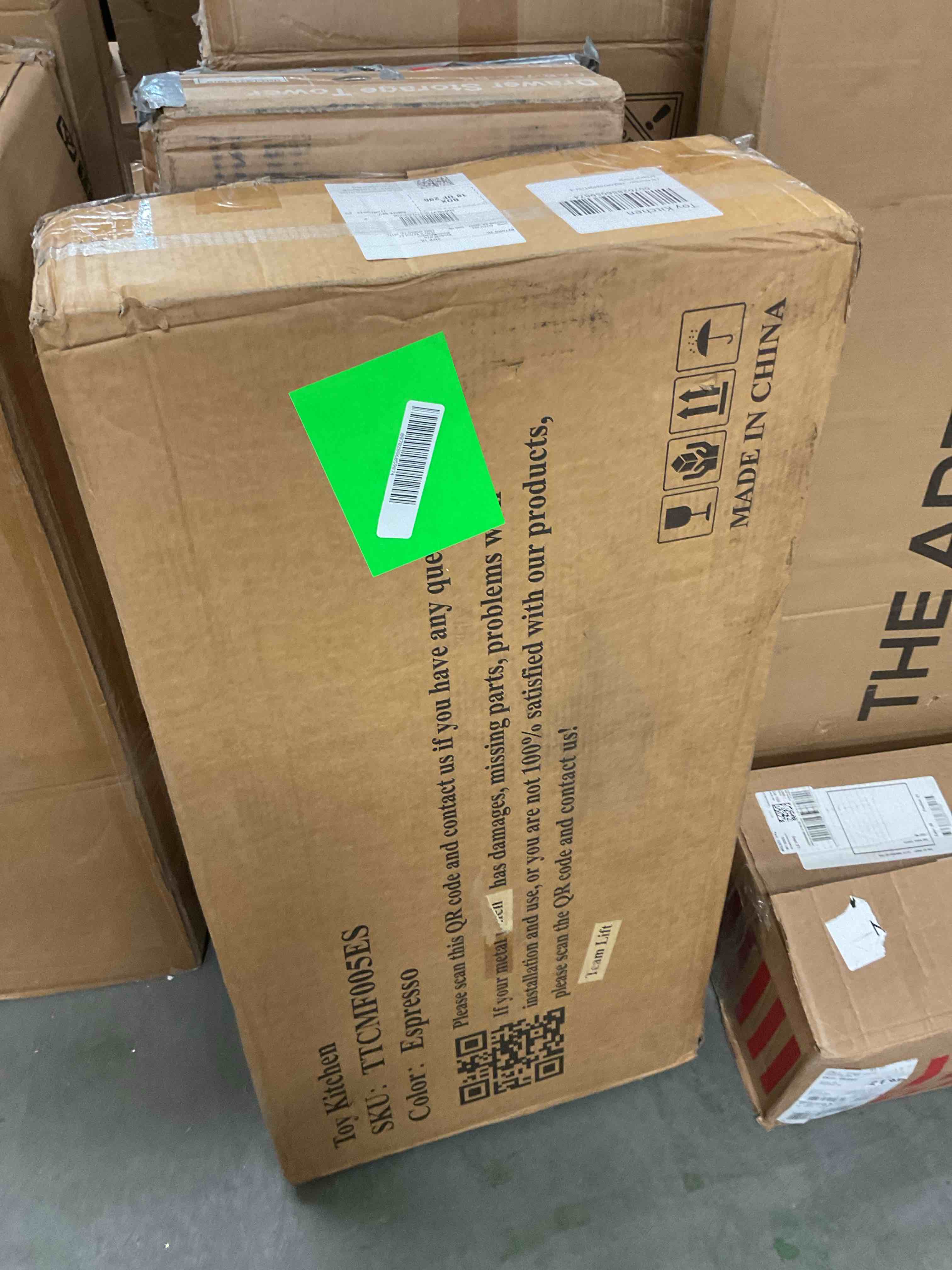 https://s3.amazonaws.com/lotting-images-prod/bidfta/RED6804642_1738076050788.jpeg