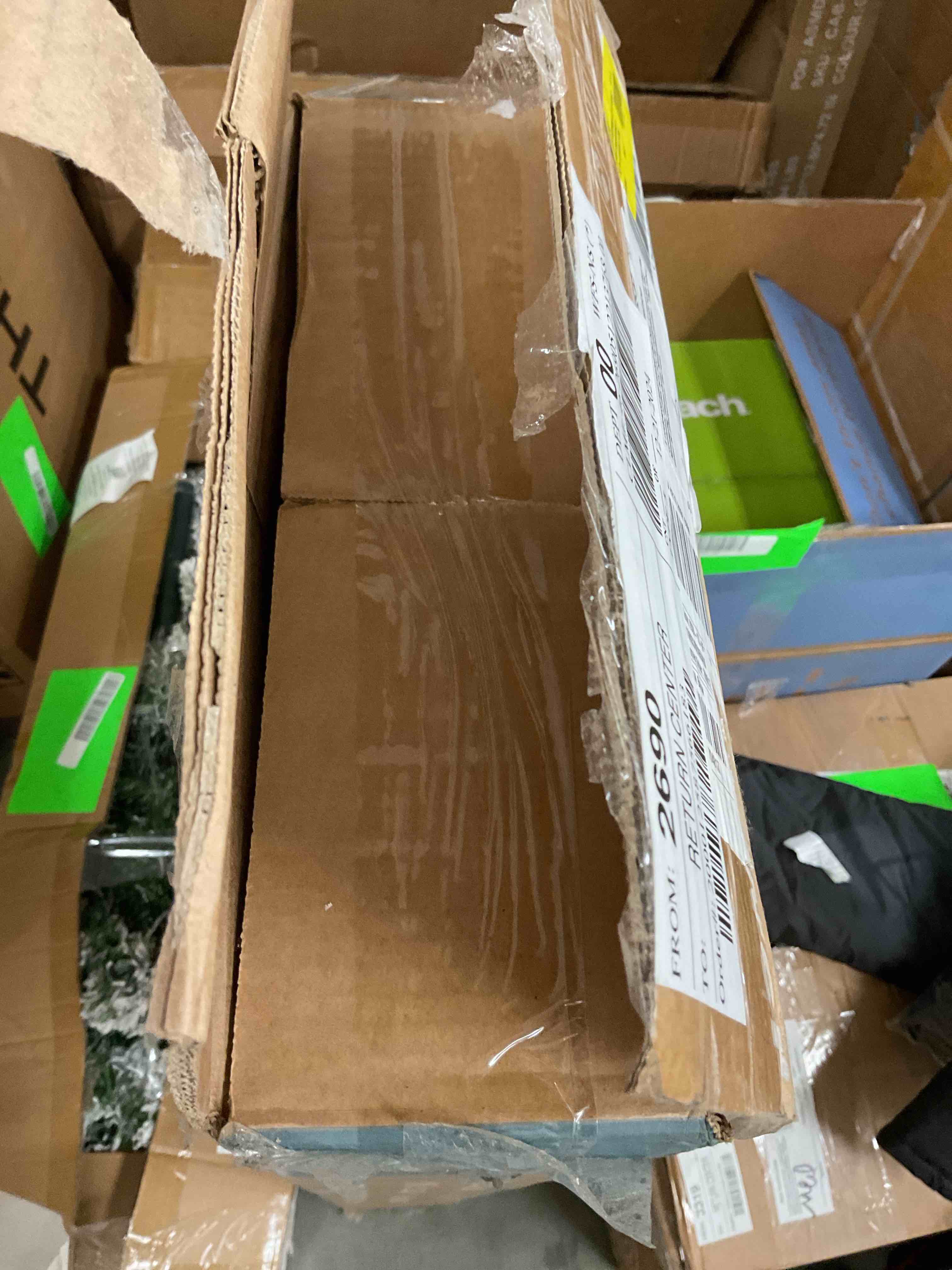 https://s3.amazonaws.com/lotting-images-prod/bidfta/RED6804645_1738076431262.jpeg