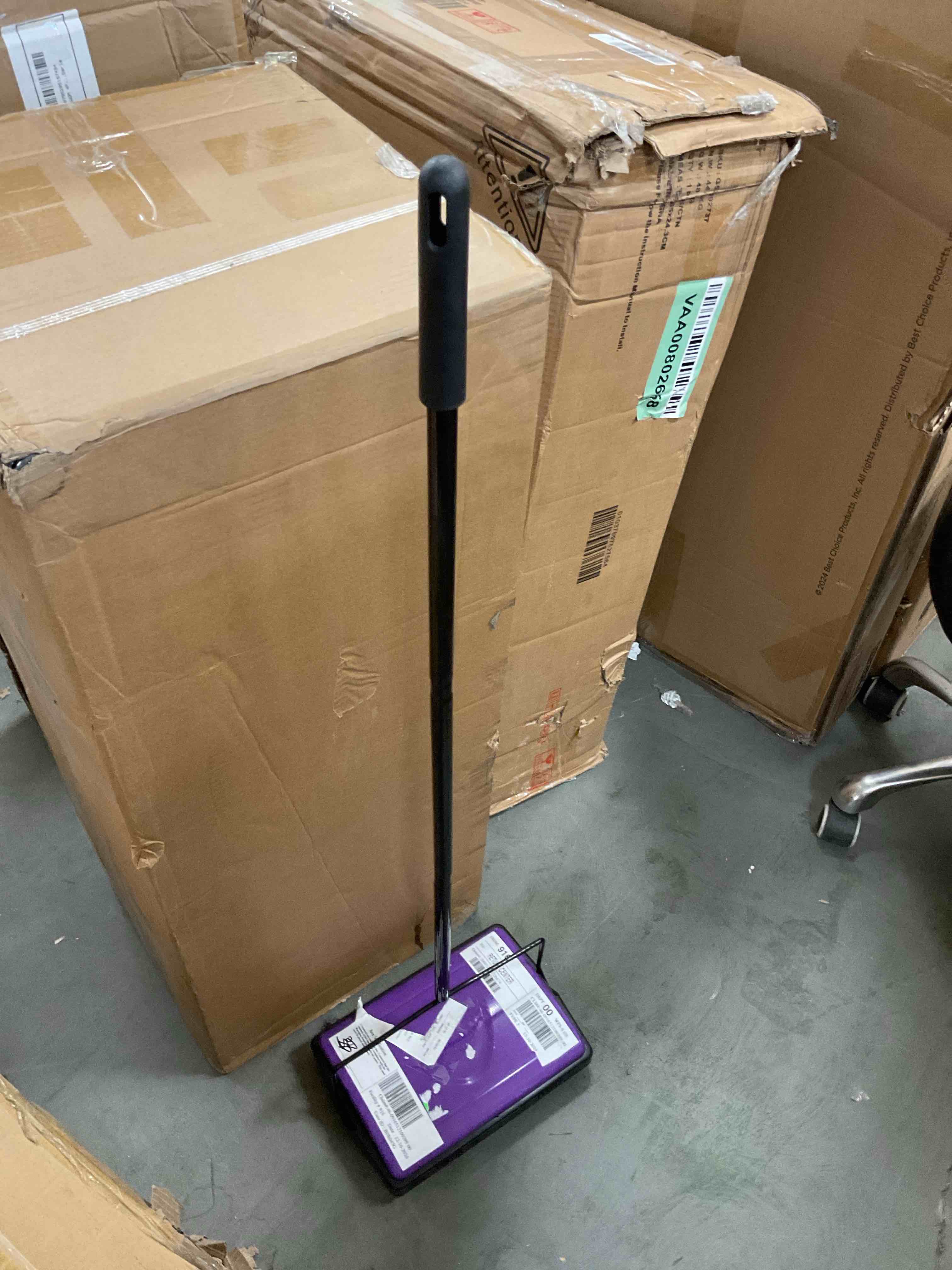https://s3.amazonaws.com/lotting-images-prod/bidfta/RED6804672_1738092341362.jpeg