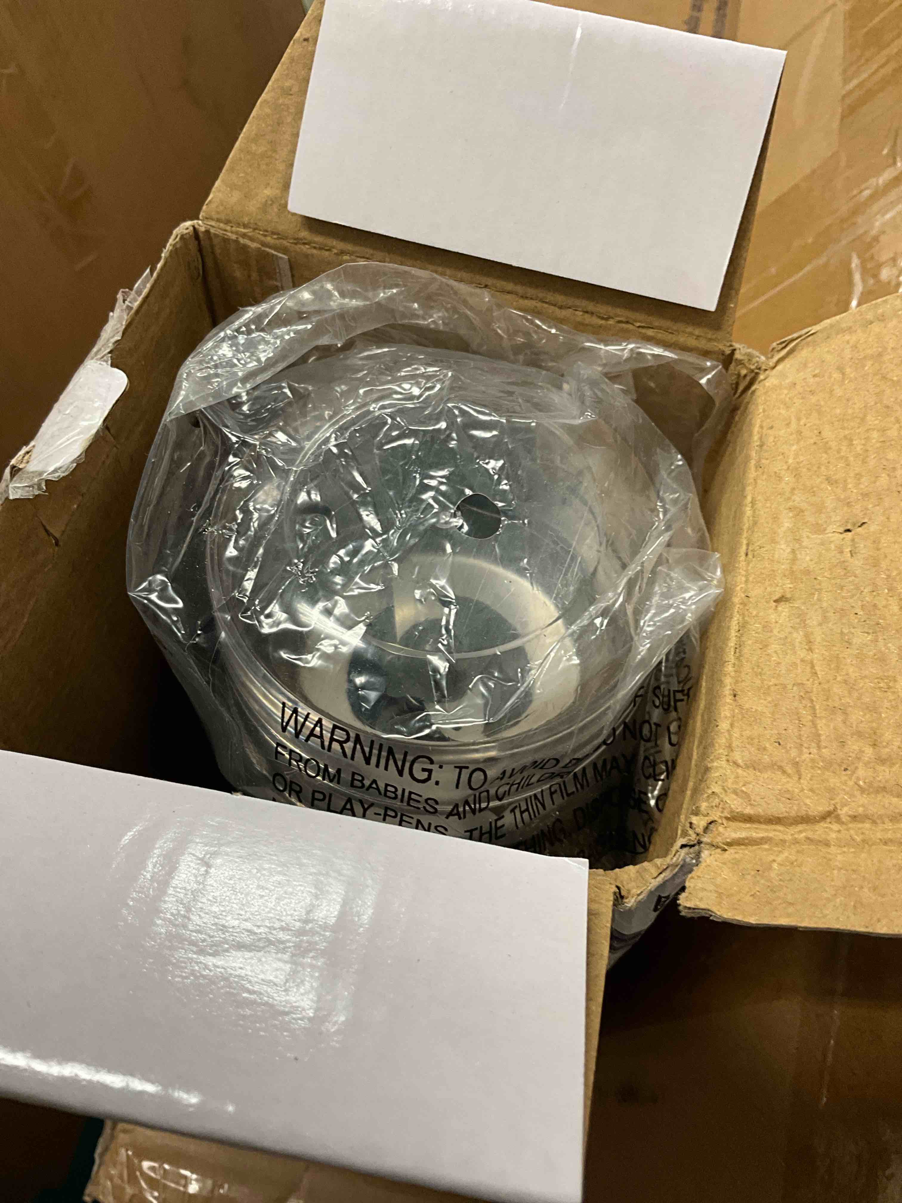 https://s3.amazonaws.com/lotting-images-prod/bidfta/RED6804817_1738255765736.jpeg