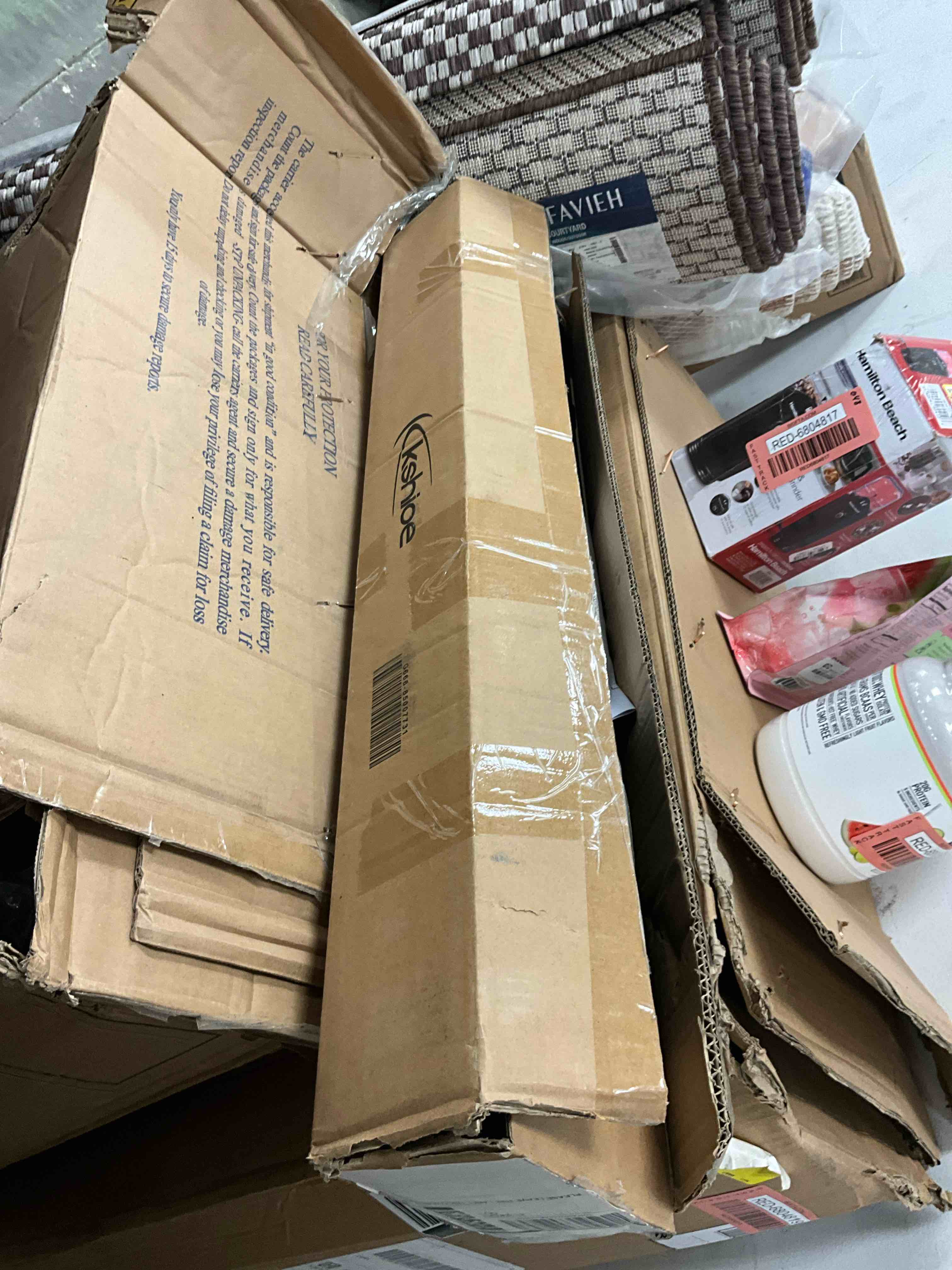 https://s3.amazonaws.com/lotting-images-prod/bidfta/RED6804821_1738256335110.jpeg