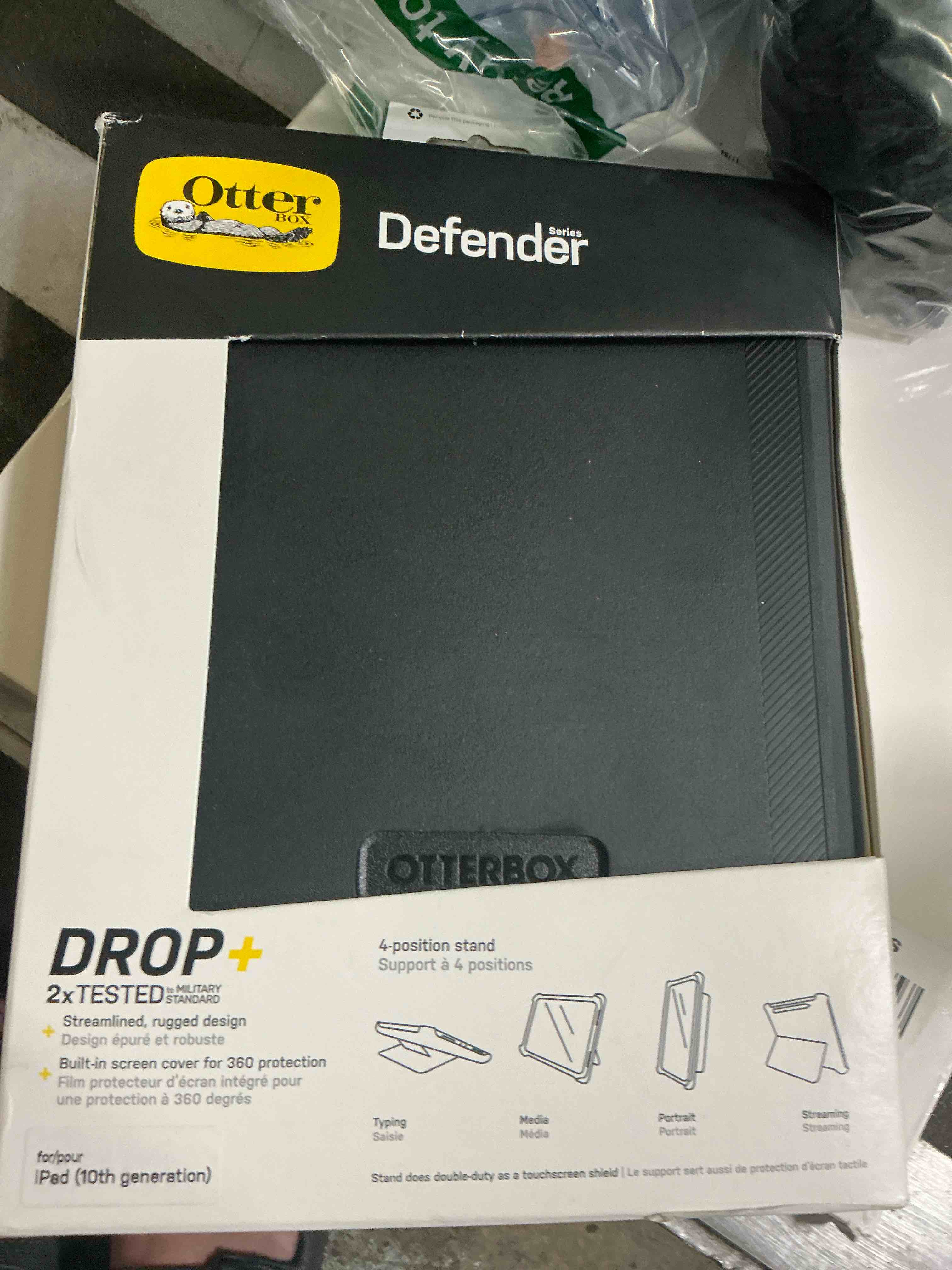 https://s3.amazonaws.com/lotting-images-prod/bidfta/RED6805068_1749153118231.jpeg