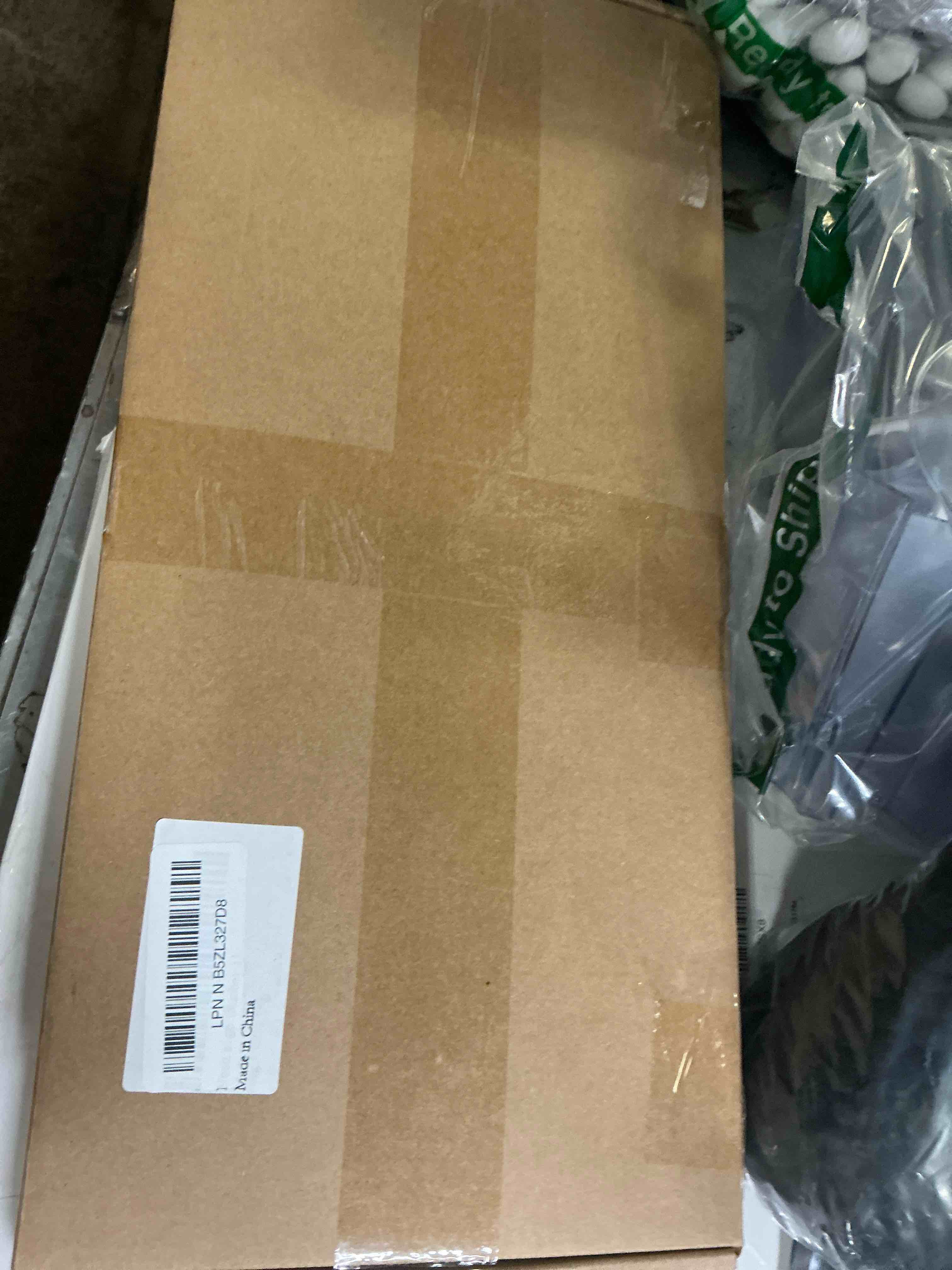 https://s3.amazonaws.com/lotting-images-prod/bidfta/RED6805069_1749153245722.jpeg