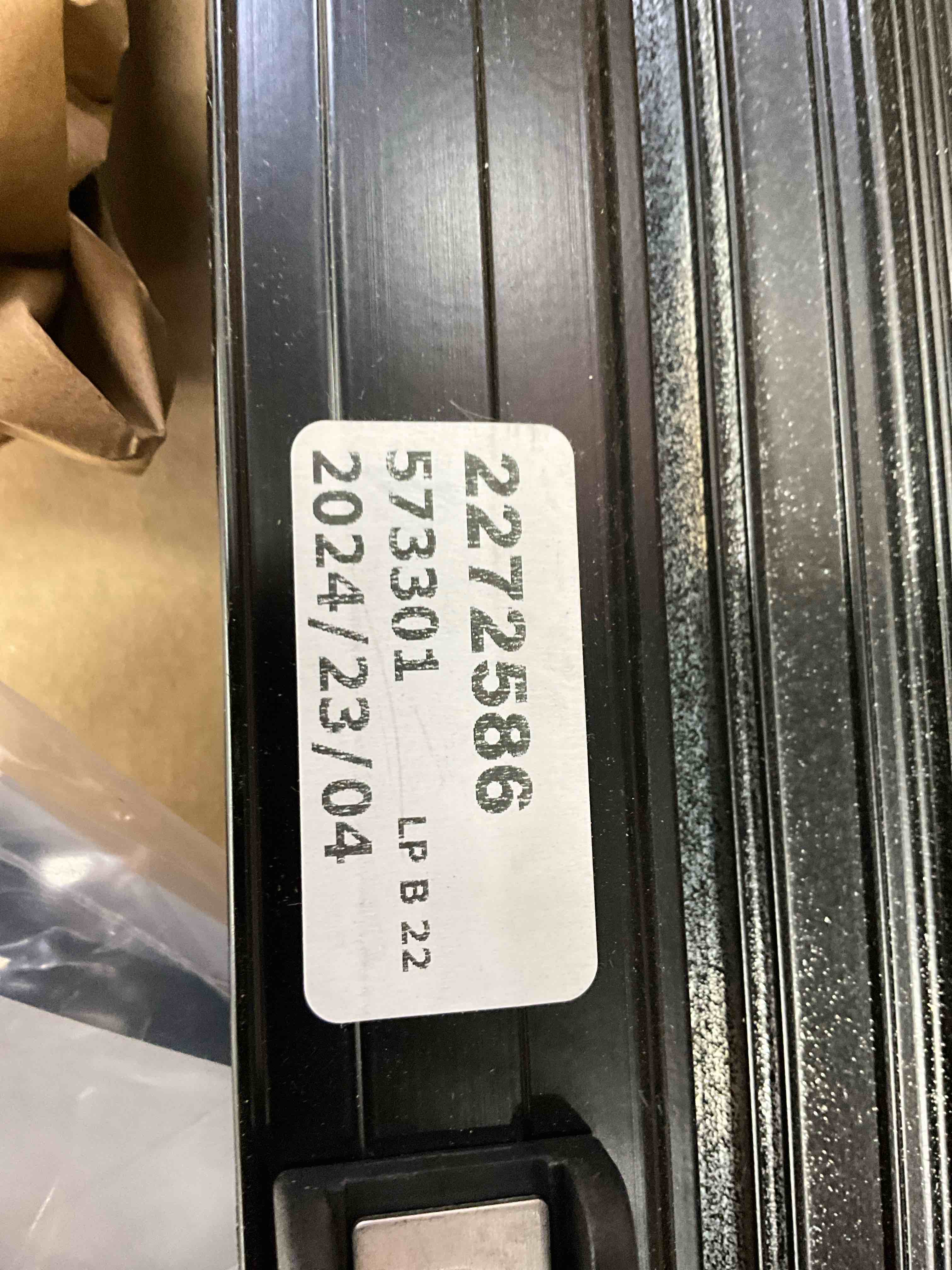 RealTruck TruXedo Lo Pro Soft Roll Up Truck Bed Tonneau Cover 573301