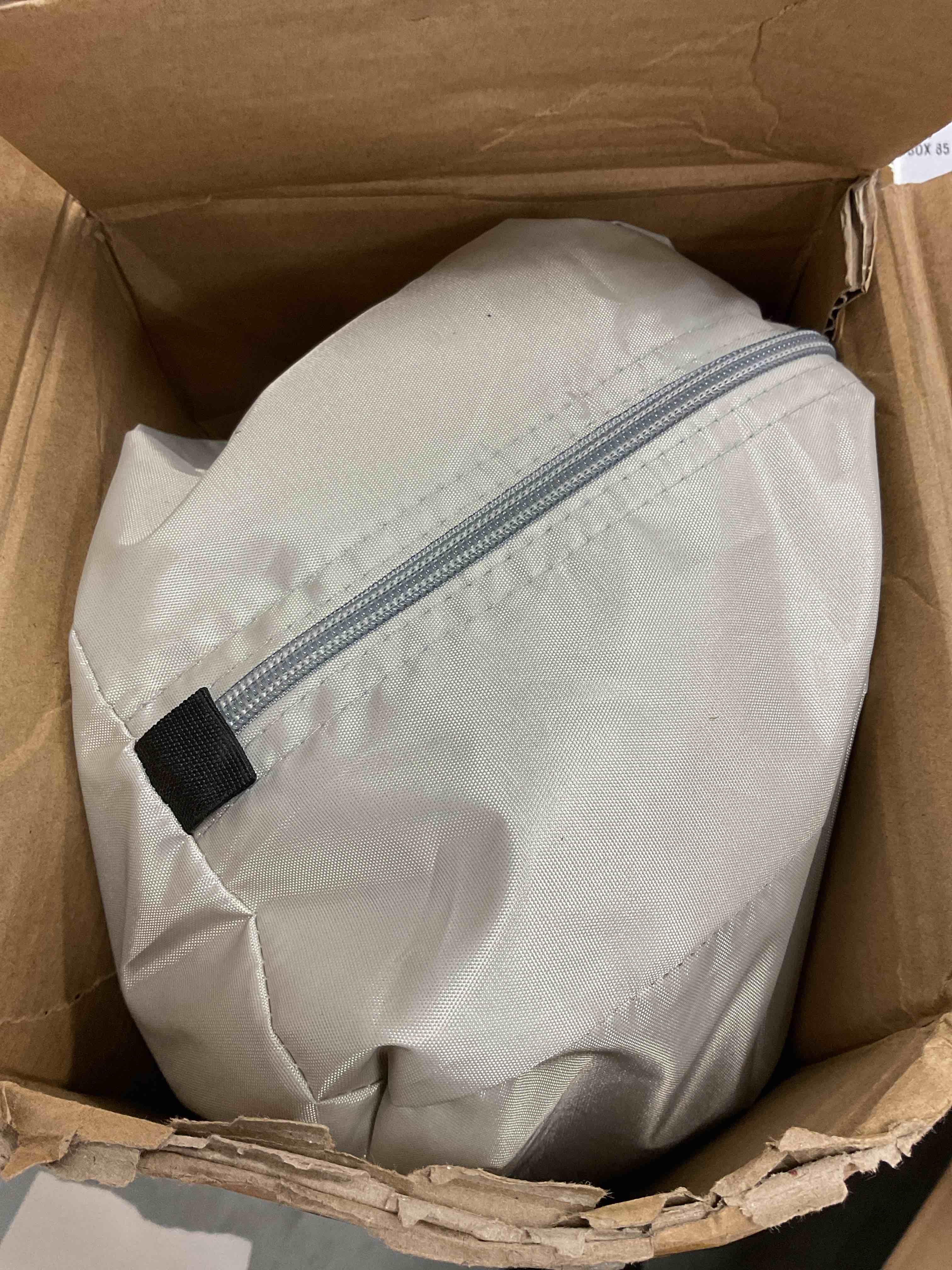 https://s3.amazonaws.com/lotting-images-prod/bidfta/RED6822911_1733423993781.jpeg