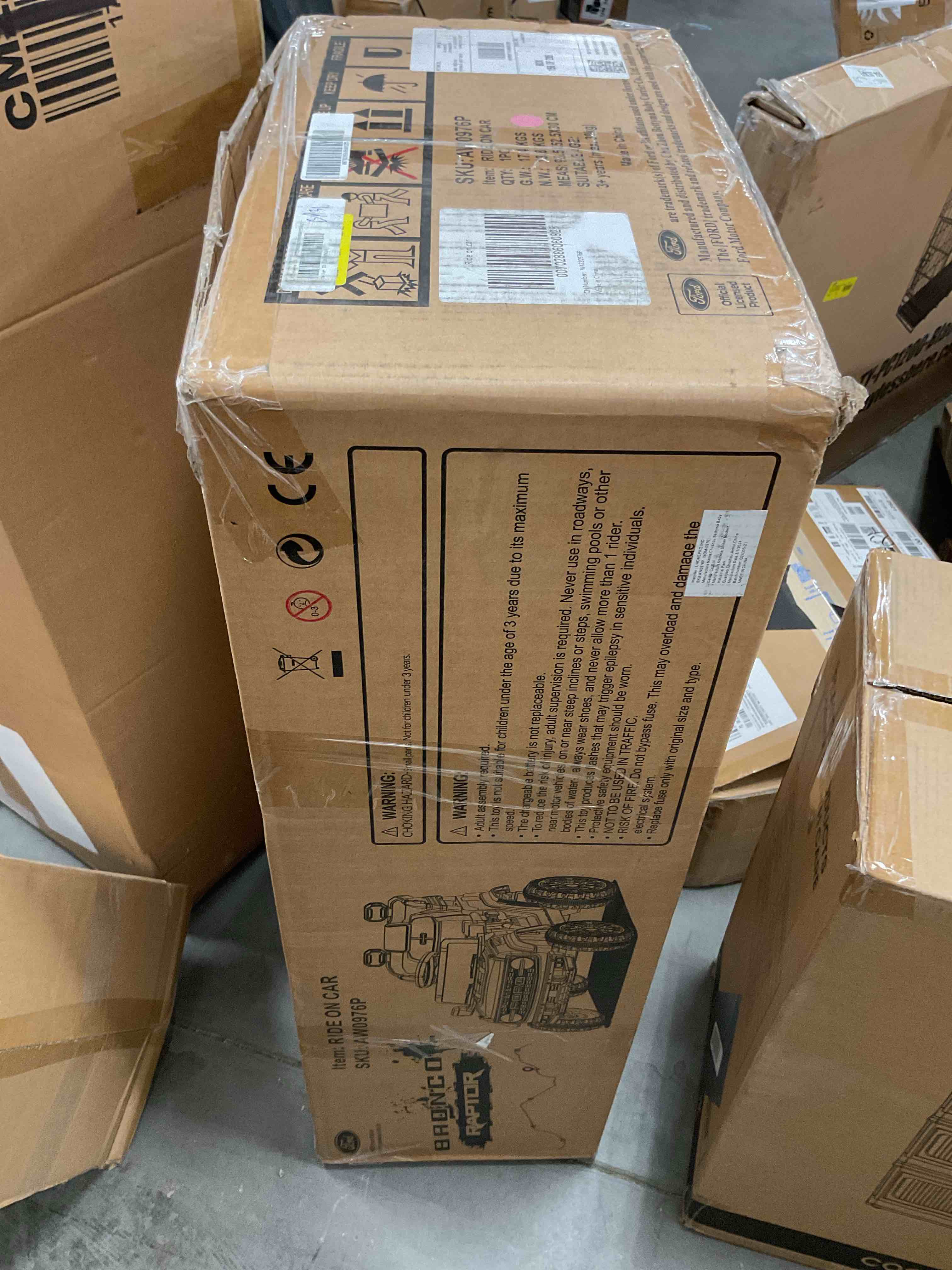 https://s3.amazonaws.com/lotting-images-prod/bidfta/RED6822926_1733429254846.jpeg