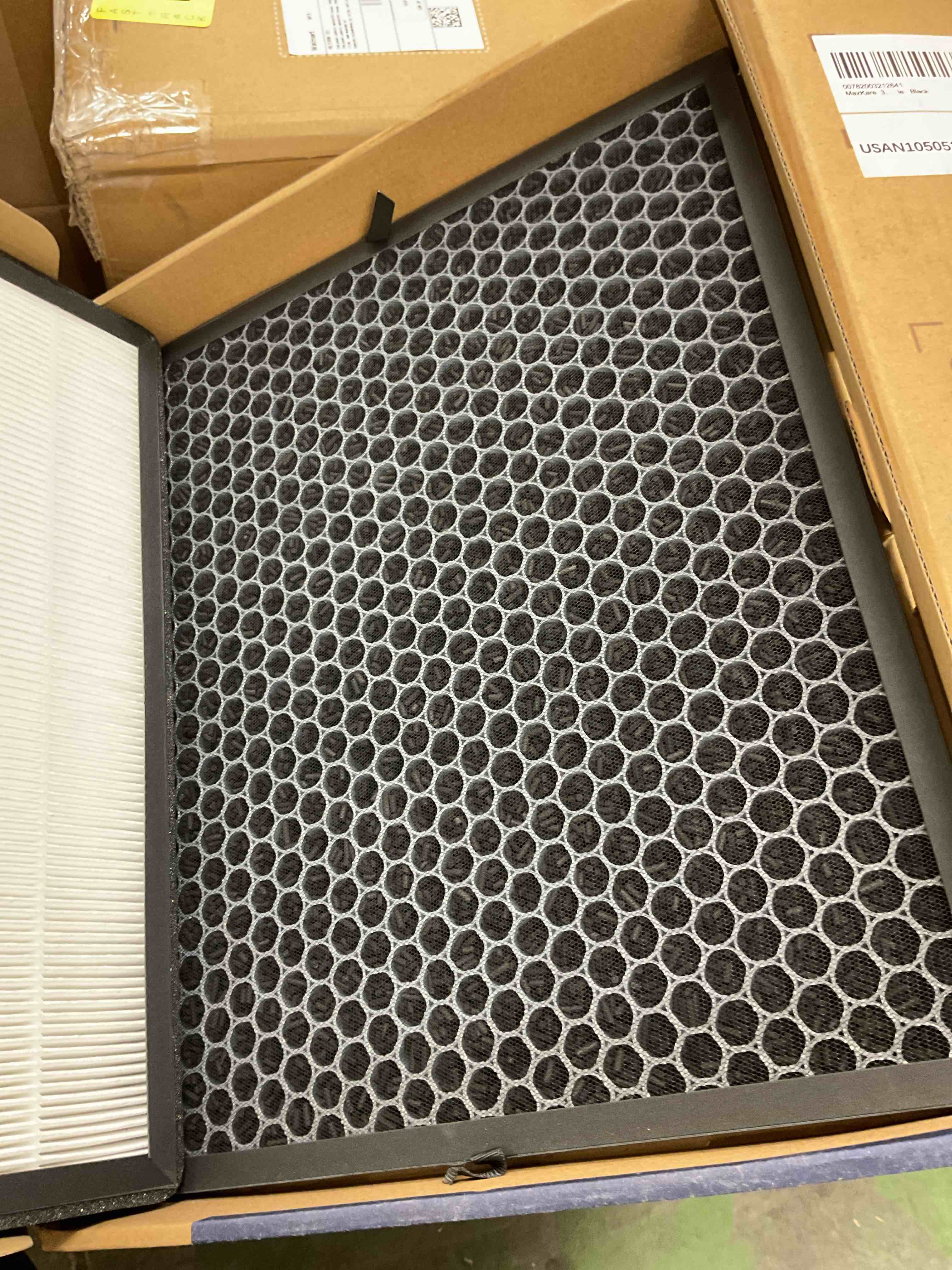 https://s3.amazonaws.com/lotting-images-prod/bidfta/RED6823260_1733862751016.jpeg