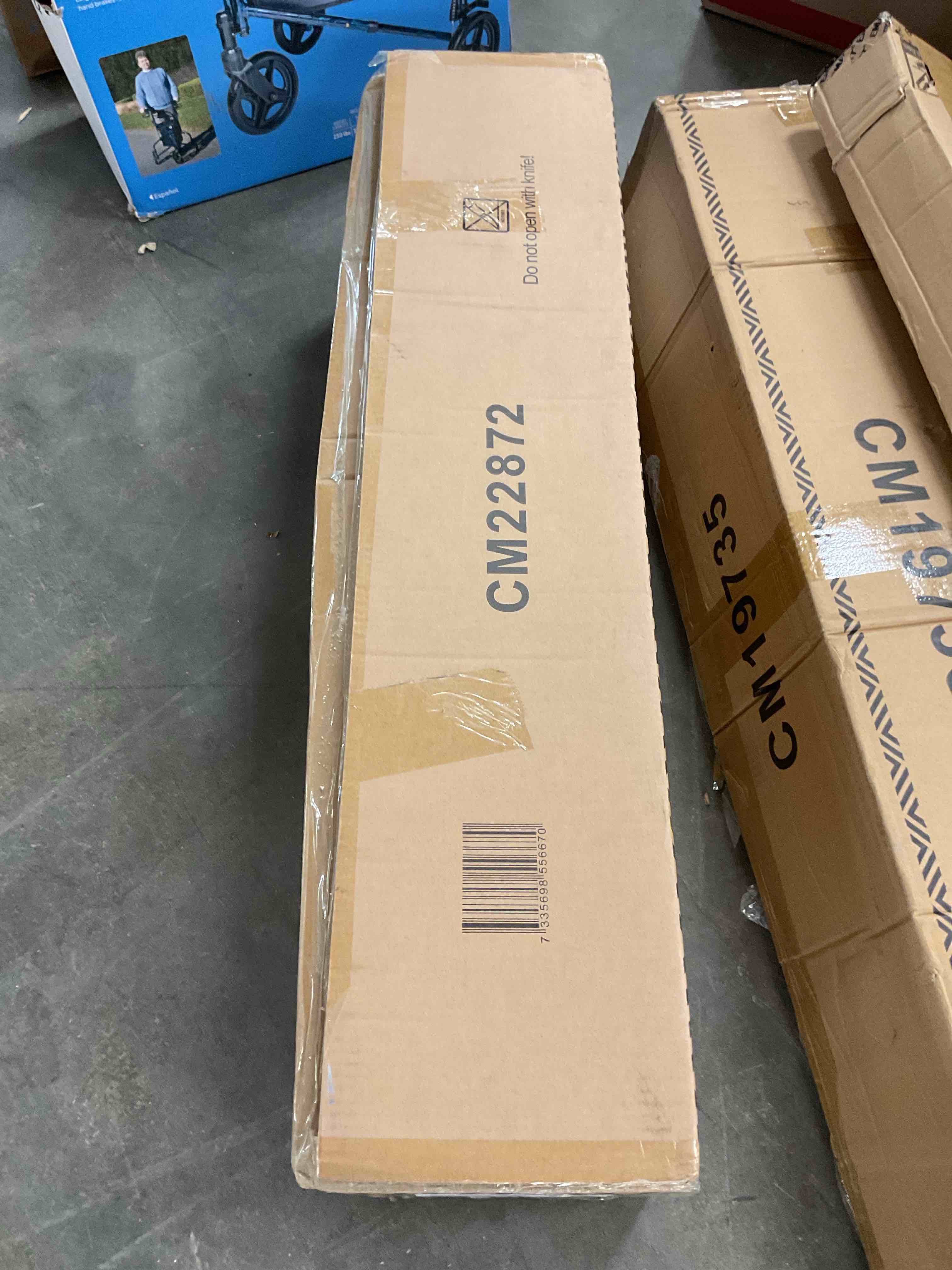 https://s3.amazonaws.com/lotting-images-prod/bidfta/RED6823407_1734196485244.jpeg