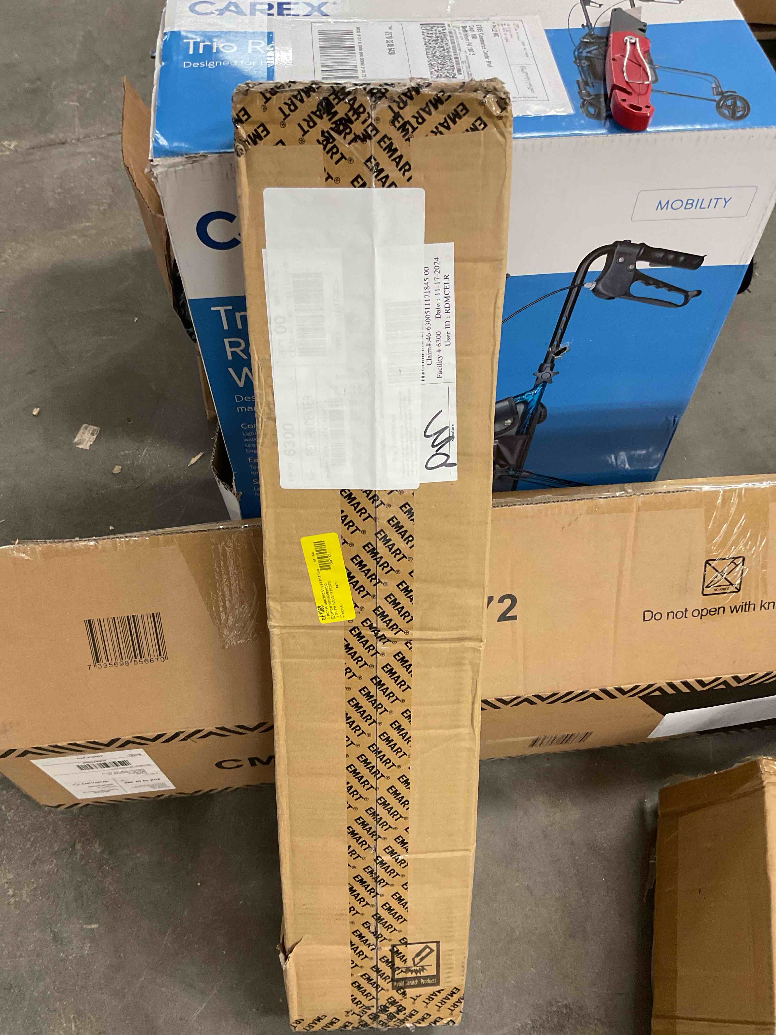 https://s3.amazonaws.com/lotting-images-prod/bidfta/RED6823408_1734196603312.jpeg