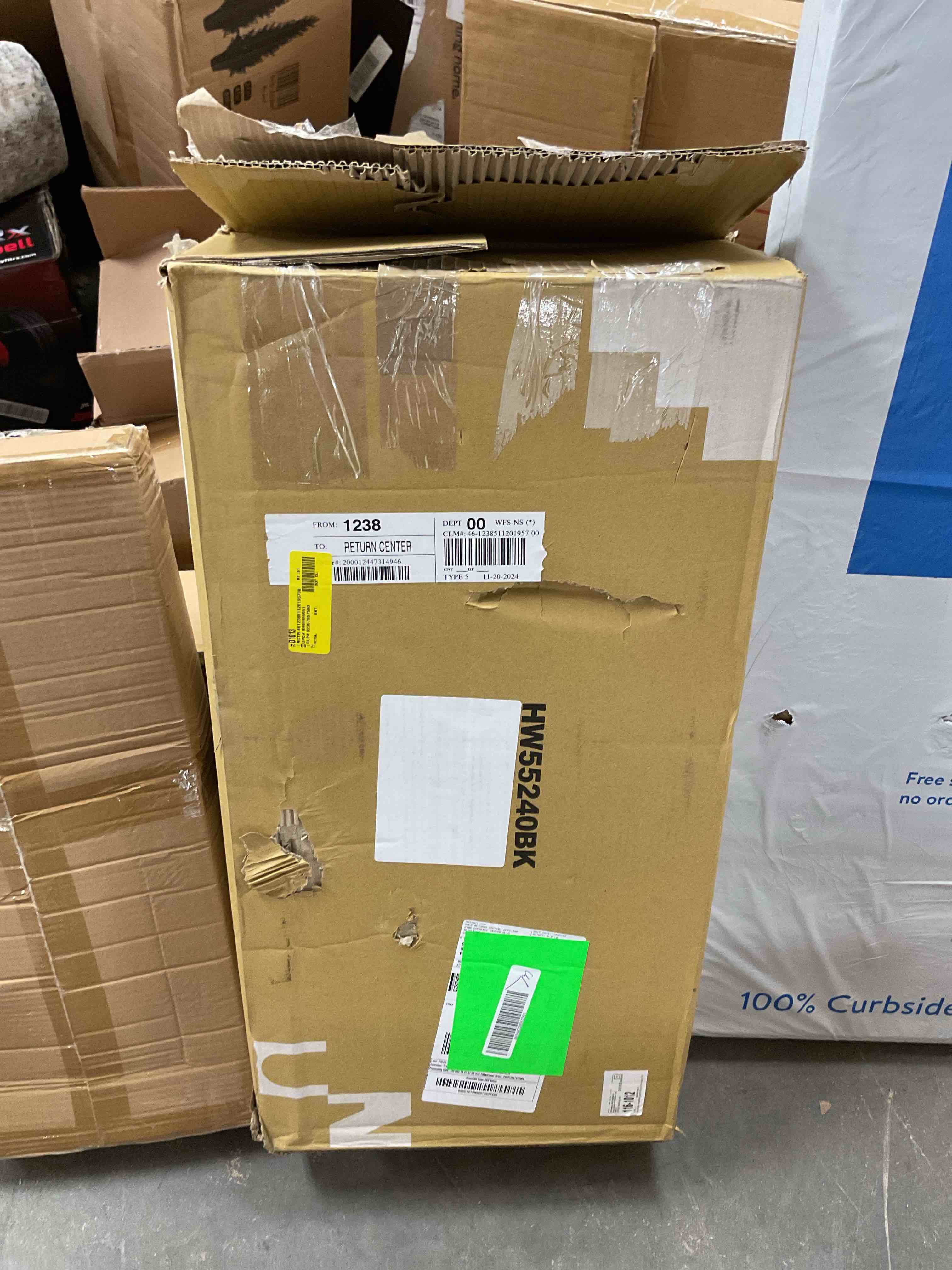 https://s3.amazonaws.com/lotting-images-prod/bidfta/RED6823418_1734198324338.jpeg