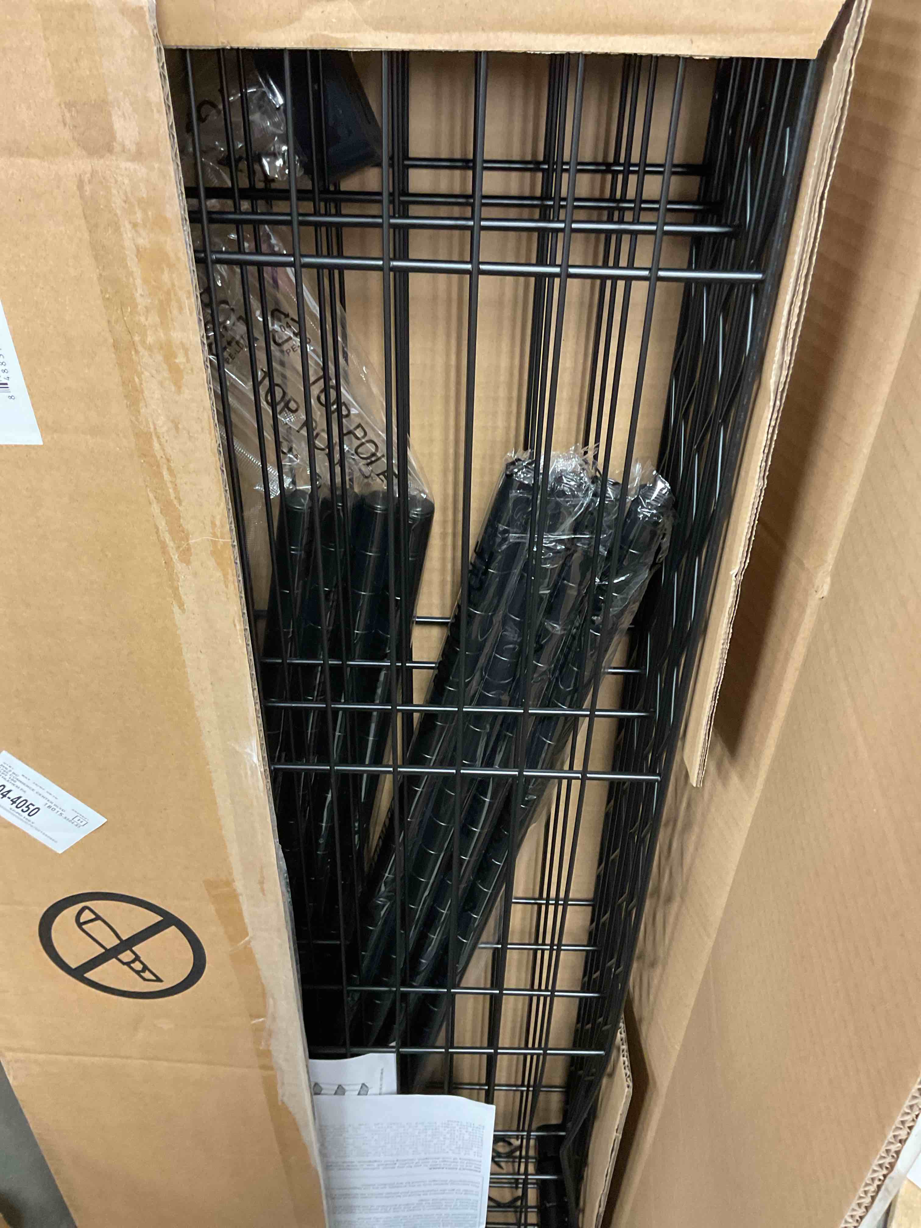 https://s3.amazonaws.com/lotting-images-prod/bidfta/RED6823420_1734198571884.jpeg