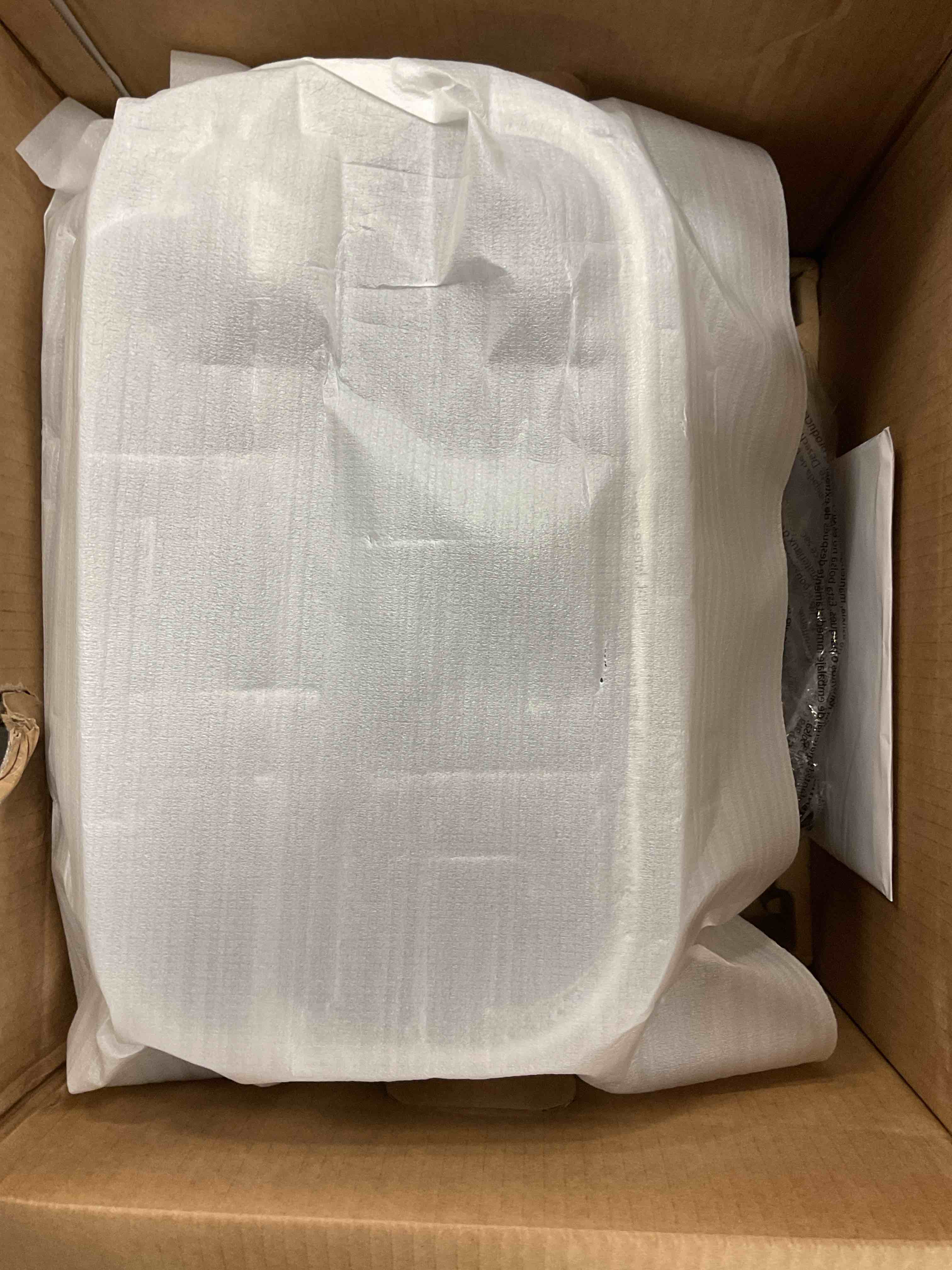 https://s3.amazonaws.com/lotting-images-prod/bidfta/RED6823422_1734198841982.jpeg