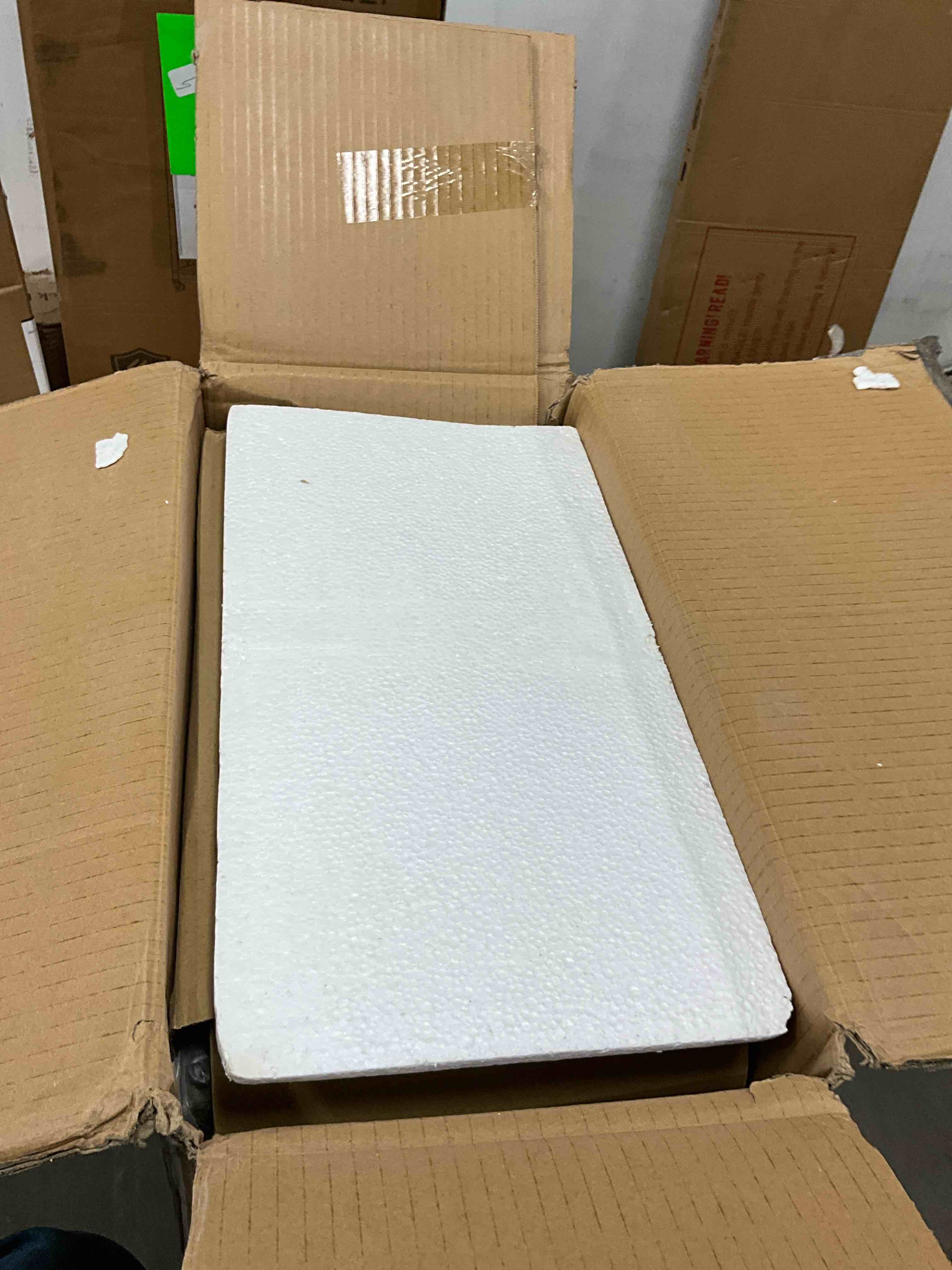 https://s3.amazonaws.com/lotting-images-prod/bidfta/RED6823558_1734697483254.jpeg