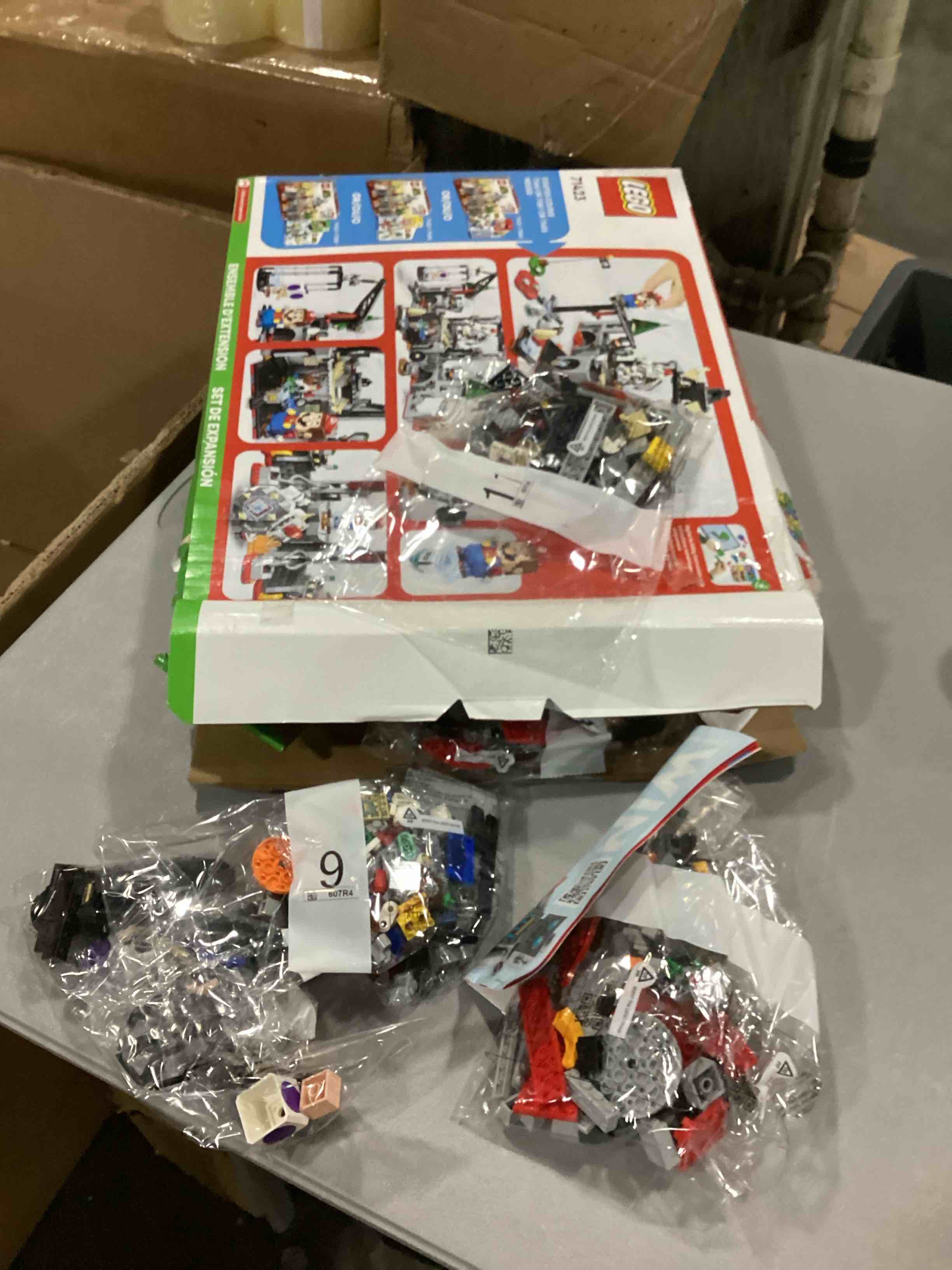 https://s3.amazonaws.com/lotting-images-prod/bidfta/RED6824028_1729709875057.jpeg