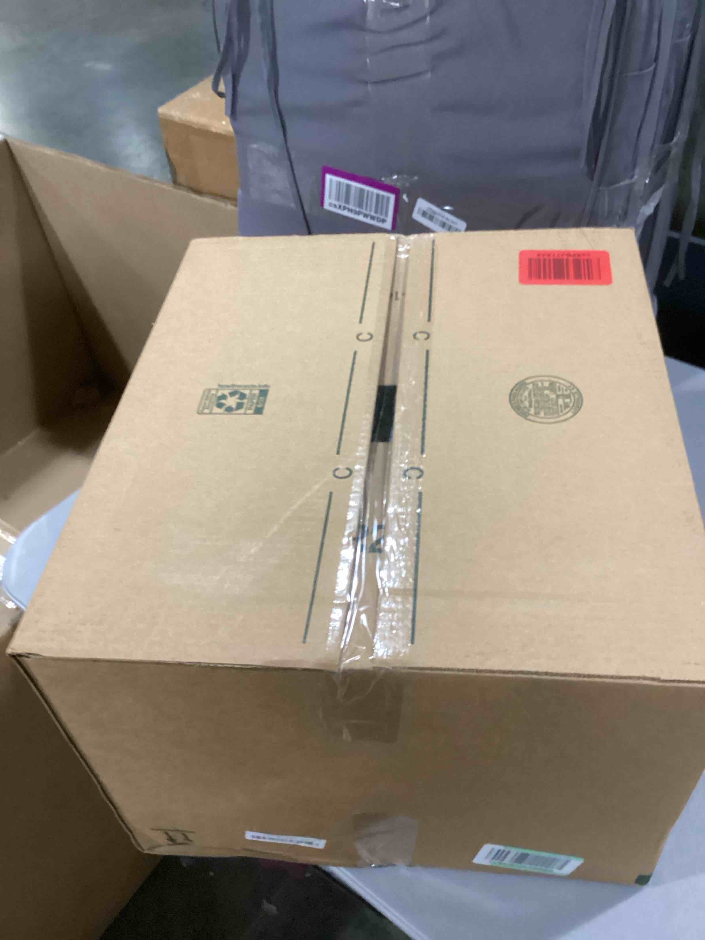 https://s3.amazonaws.com/lotting-images-prod/bidfta/RED6824250_1729868951331.jpeg