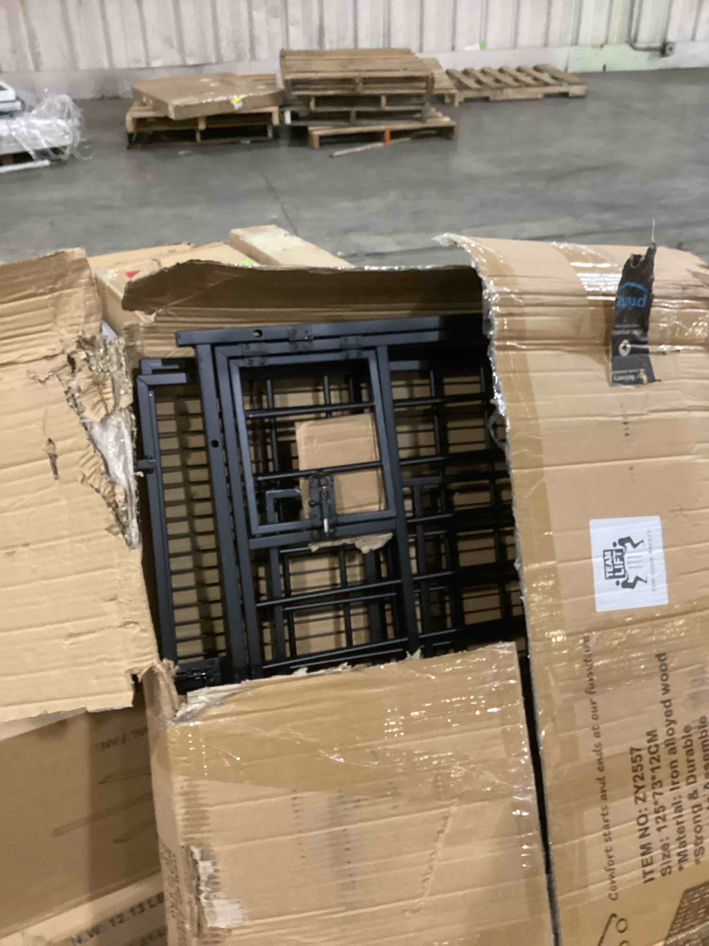 https://s3.amazonaws.com/lotting-images-prod/bidfta/RED6824281_1729876627879.jpeg