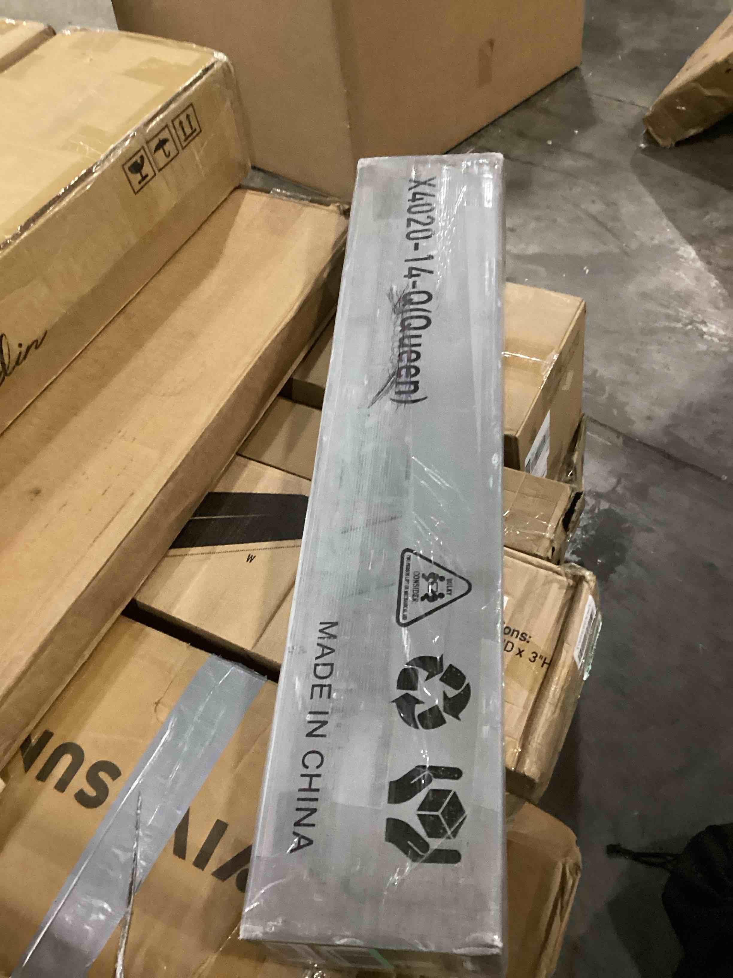 https://s3.amazonaws.com/lotting-images-prod/bidfta/RED6824282_1729876785558.jpeg