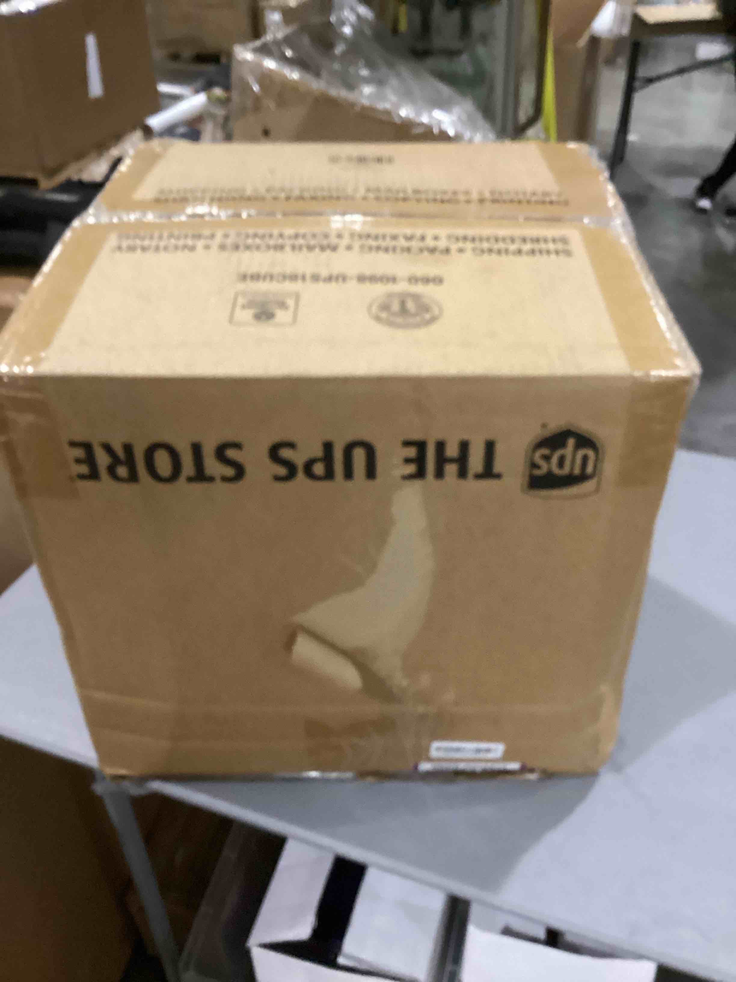 https://s3.amazonaws.com/lotting-images-prod/bidfta/RED6824357_1730121655279.jpeg