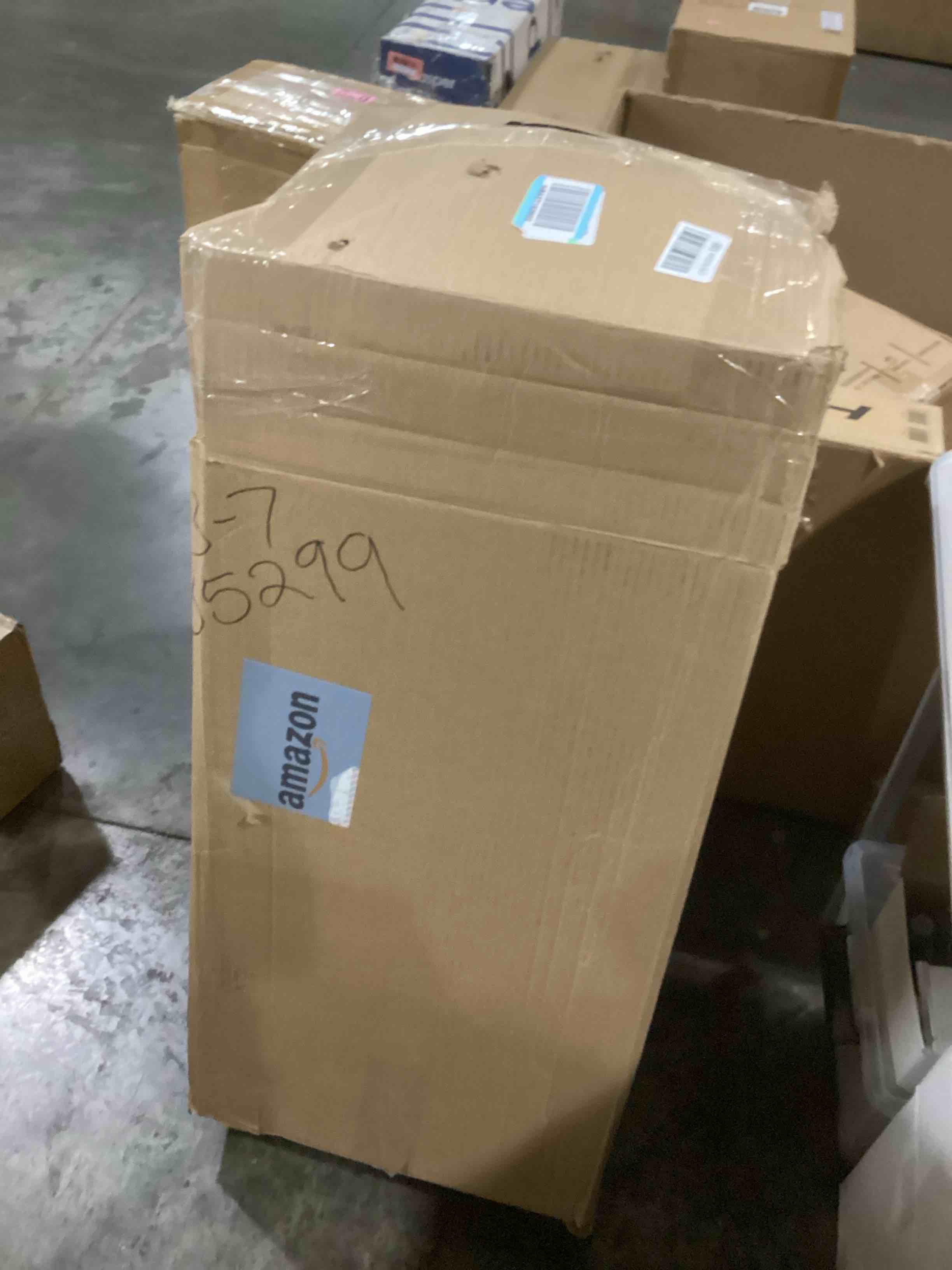 https://s3.amazonaws.com/lotting-images-prod/bidfta/RED6824467_1730200669381.jpeg