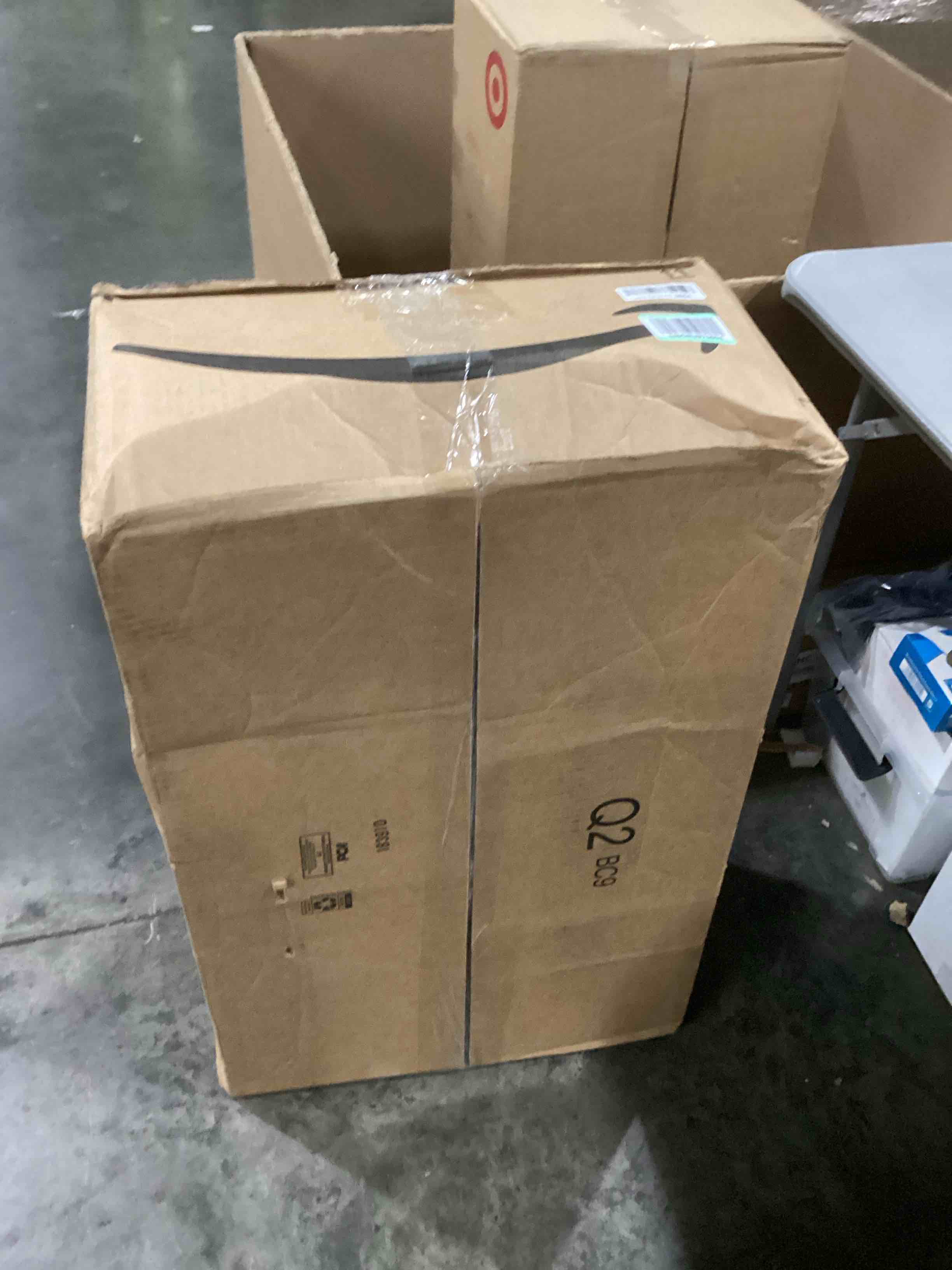 https://s3.amazonaws.com/lotting-images-prod/bidfta/RED6824614_1730227659202.jpeg