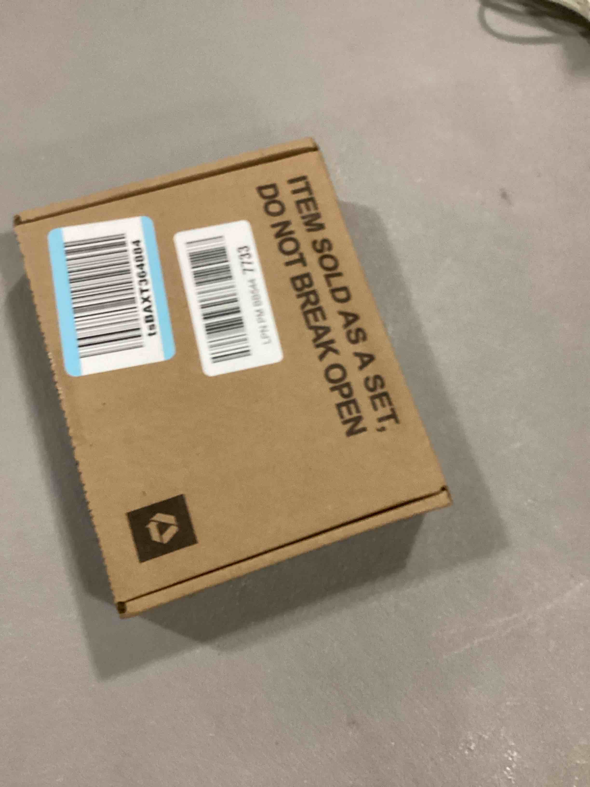 https://s3.amazonaws.com/lotting-images-prod/bidfta/RED6824750_1730303798416.jpeg