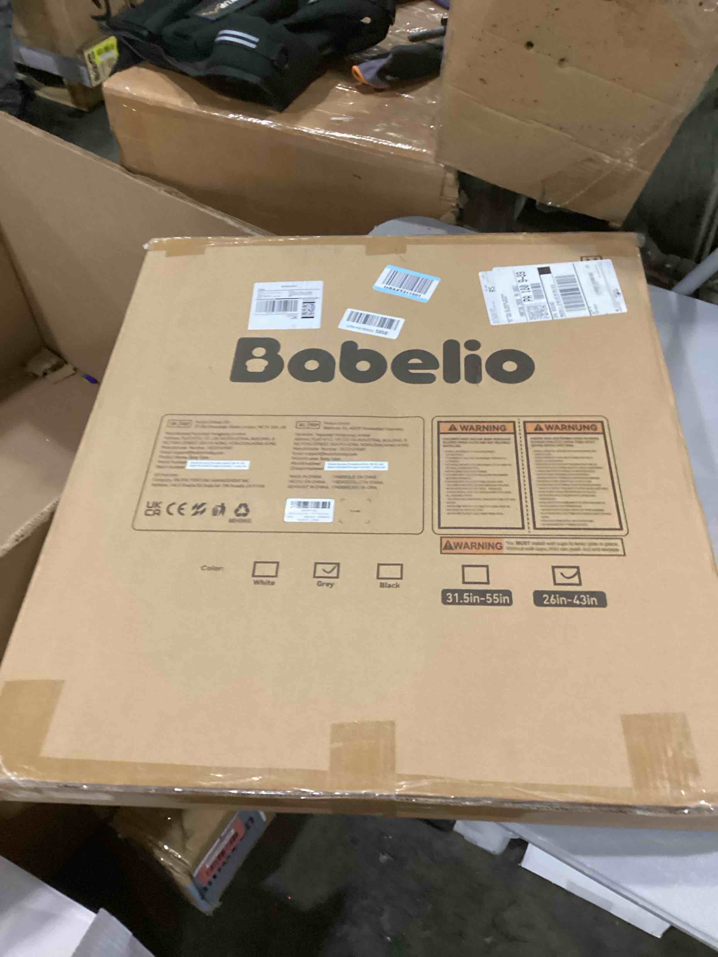 https://s3.amazonaws.com/lotting-images-prod/bidfta/RED6825000_1730464557909.jpeg