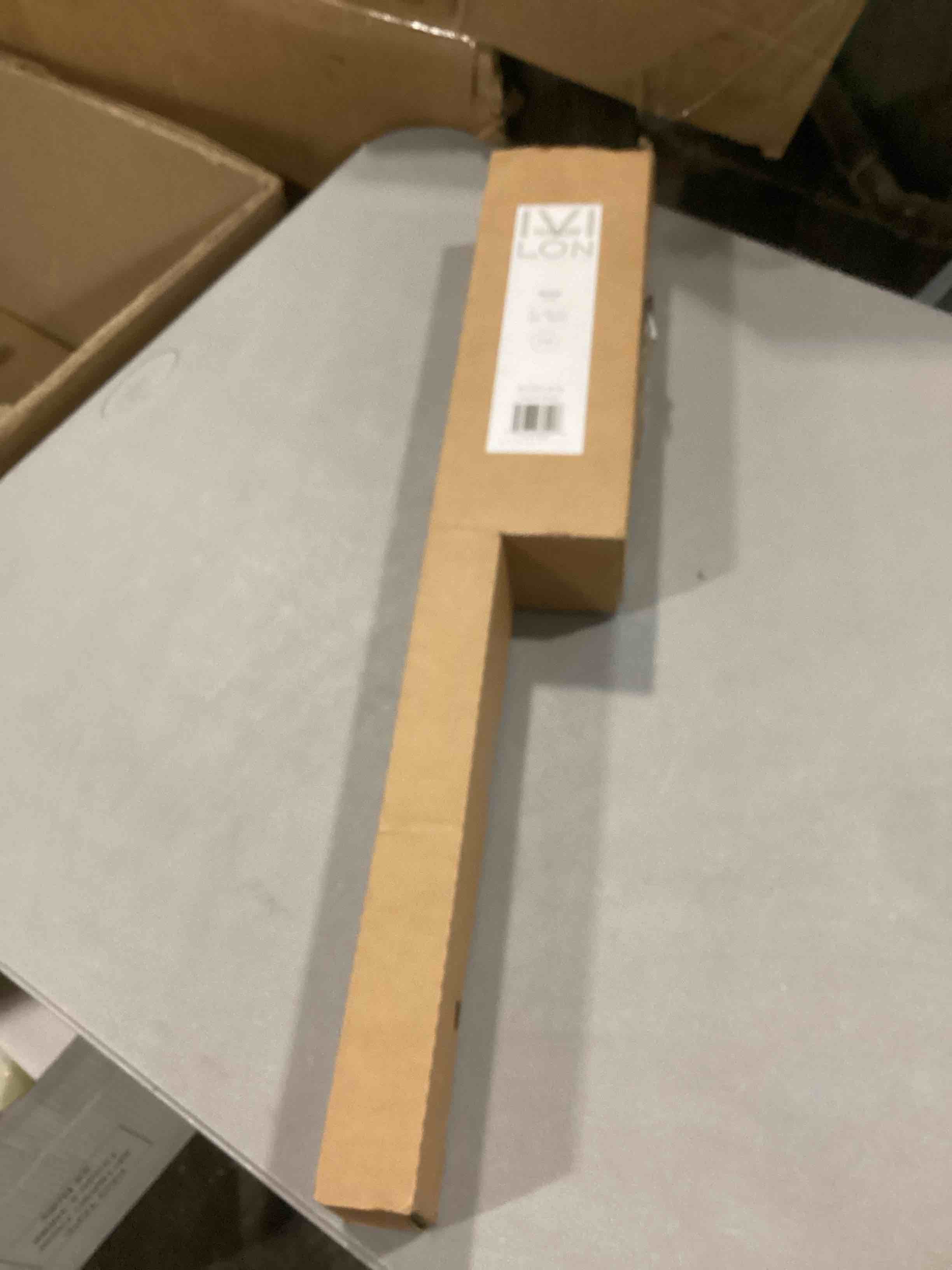 https://s3.amazonaws.com/lotting-images-prod/bidfta/RED6825139_1730555767074.jpeg