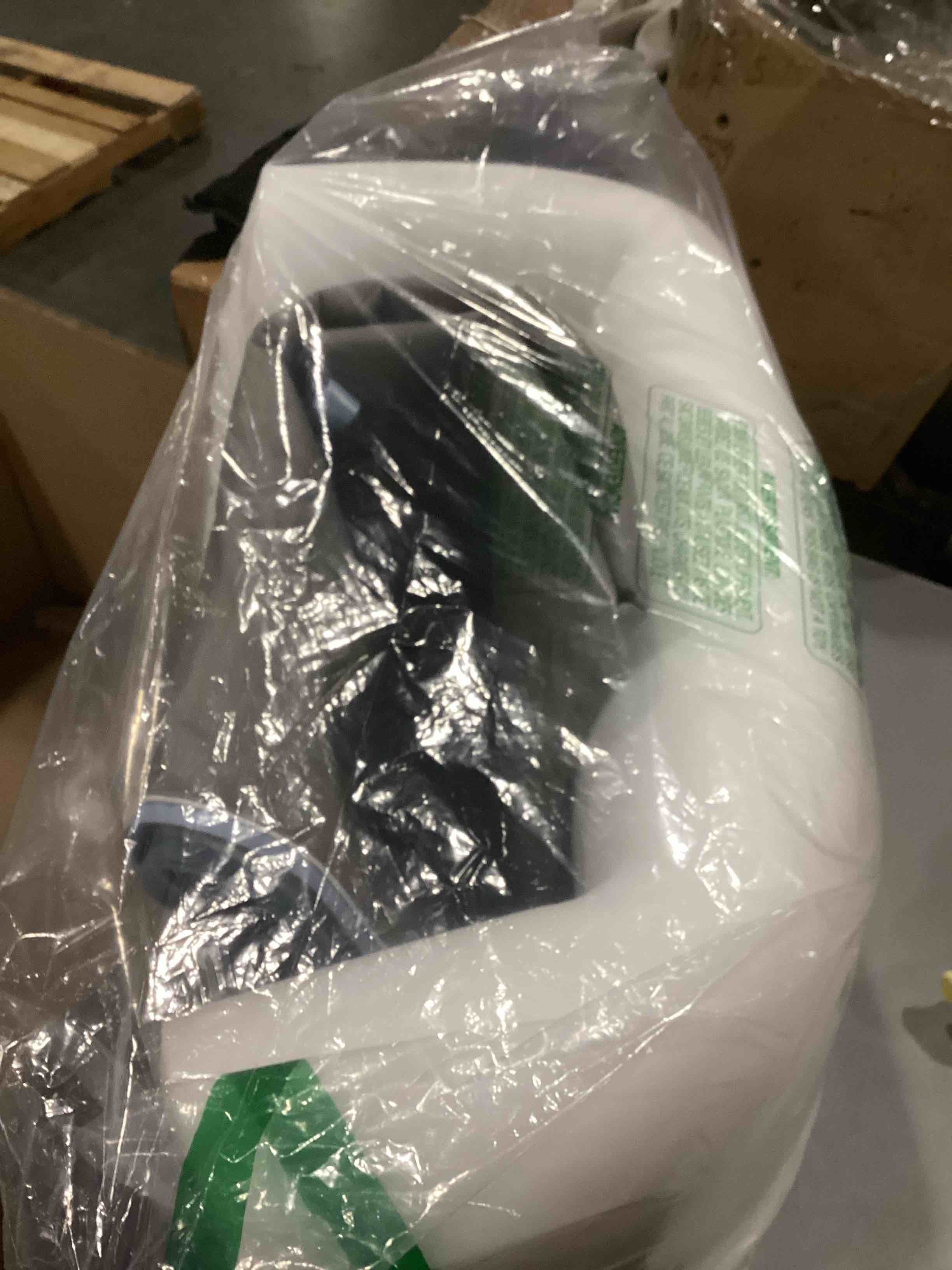 https://s3.amazonaws.com/lotting-images-prod/bidfta/RED6825166_1730560158001.jpeg
