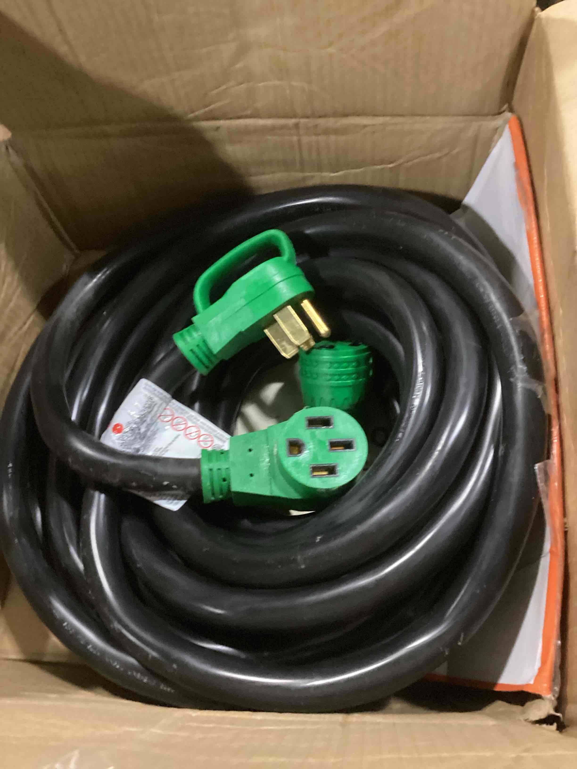 https://s3.amazonaws.com/lotting-images-prod/bidfta/RED6825174_1730561247336.jpeg