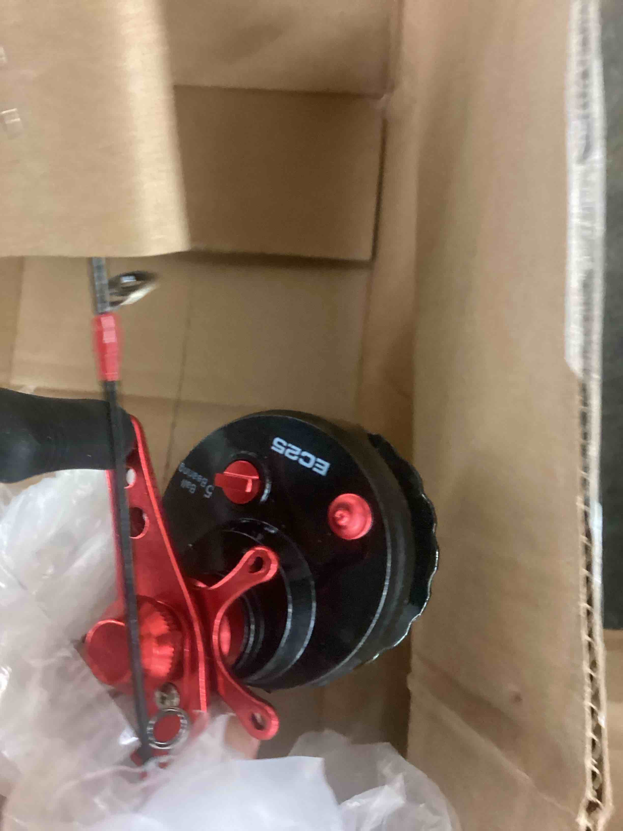https://s3.amazonaws.com/lotting-images-prod/bidfta/RED6827332_1729189811345.jpeg