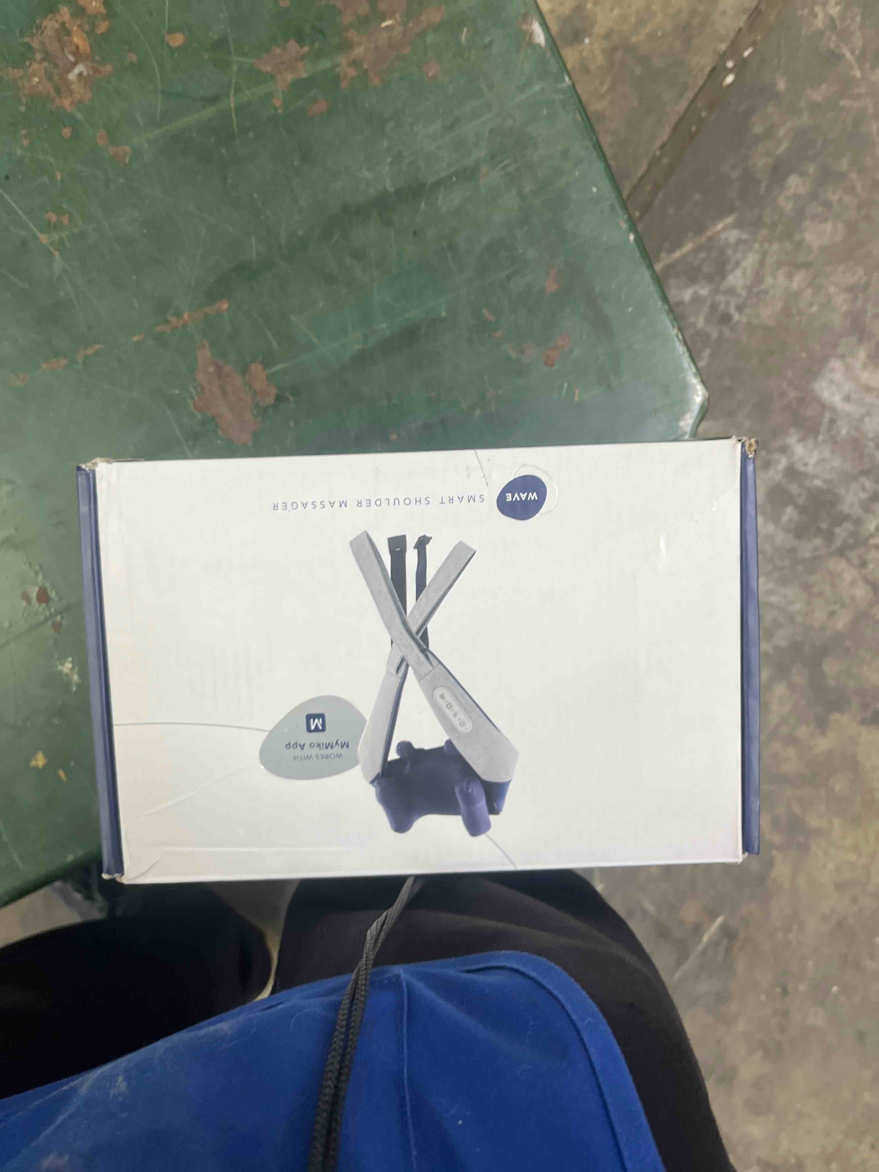 https://s3.amazonaws.com/lotting-images-prod/bidfta/RED6827929_1755094215312.jpeg