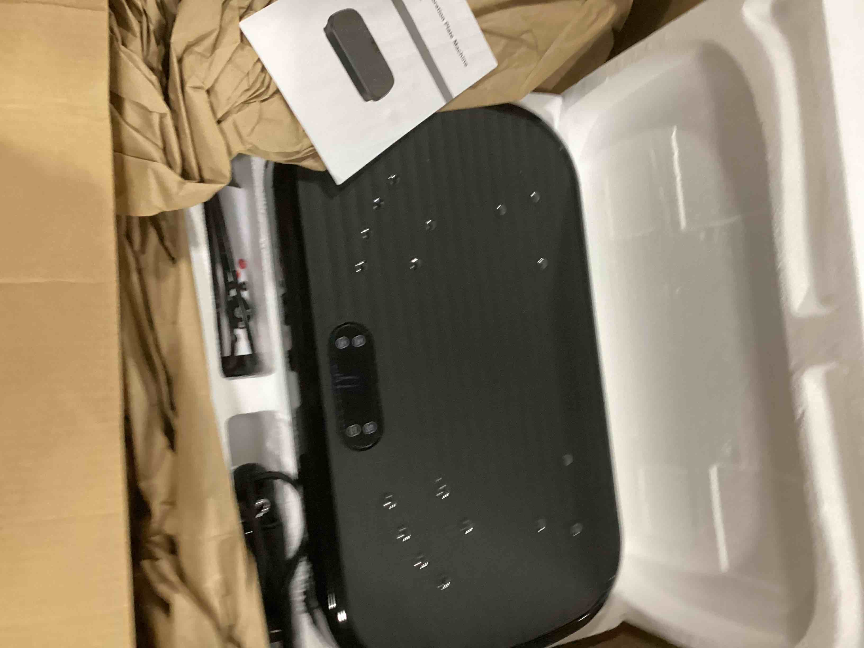 https://s3.amazonaws.com/lotting-images-prod/bidfta/RED6828577_1730830862106.jpeg