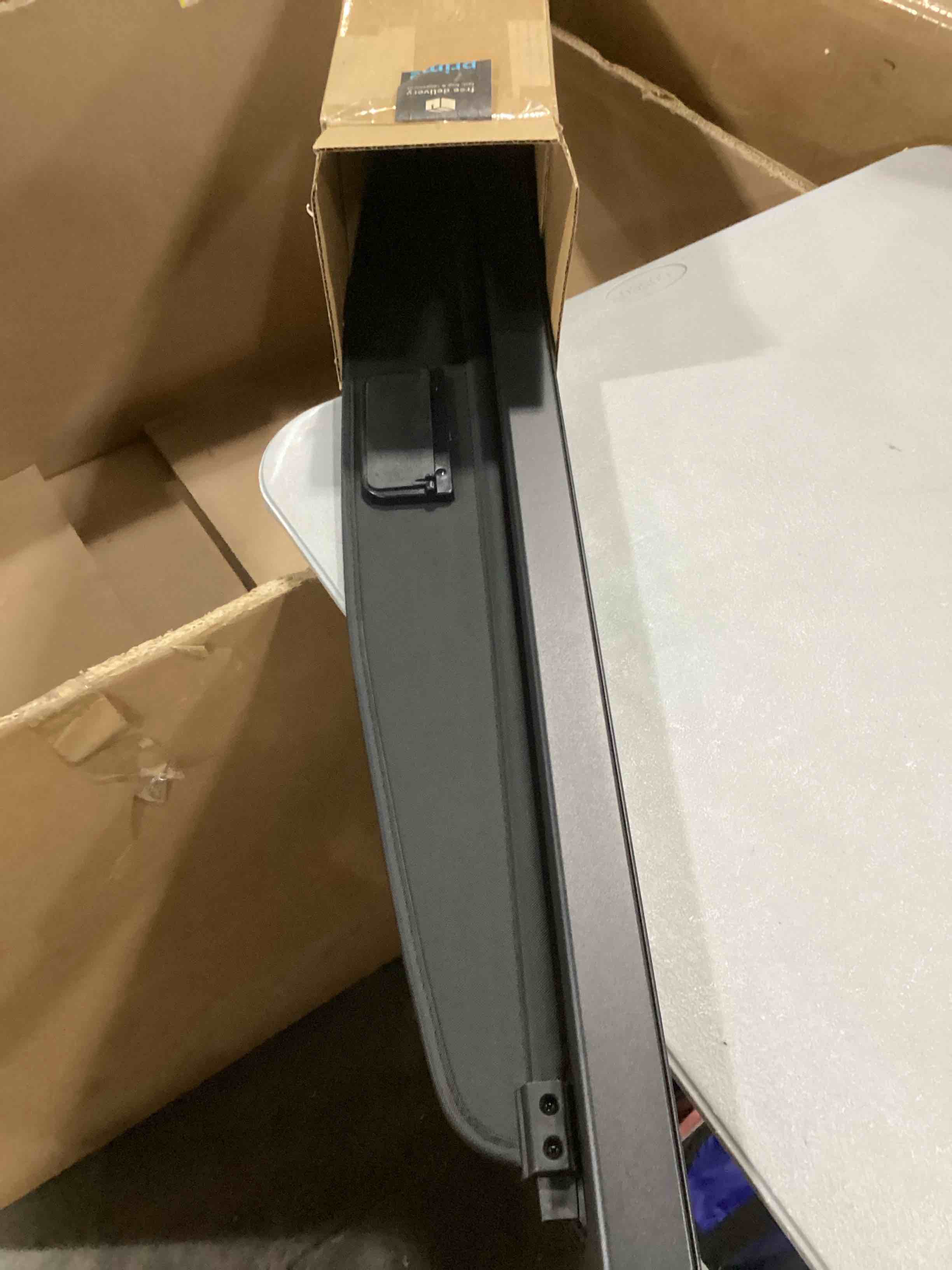 https://s3.amazonaws.com/lotting-images-prod/bidfta/RED6828608_1730838016218.jpeg